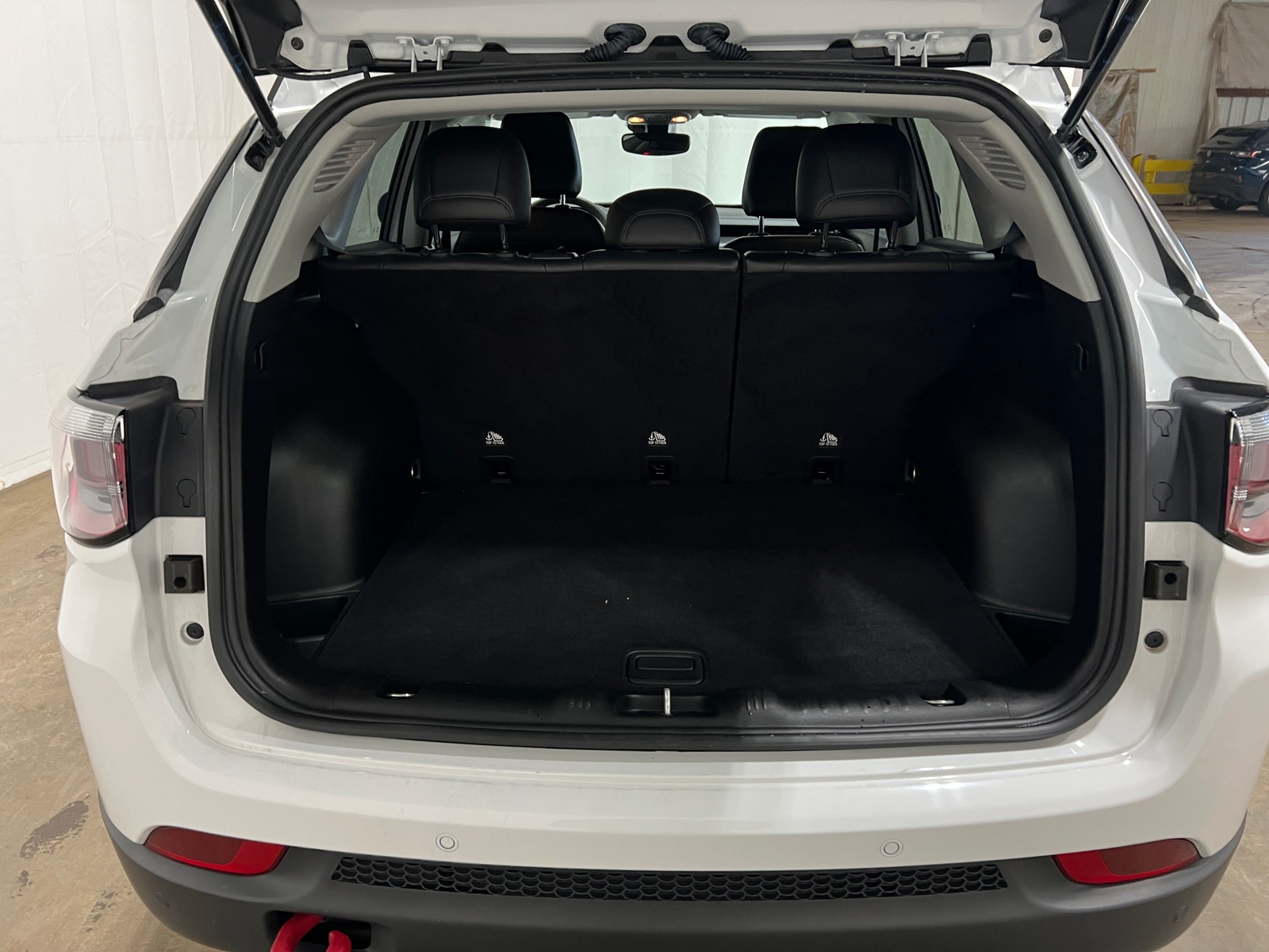 Thumbnail: 2022 Jeep Compass - 6