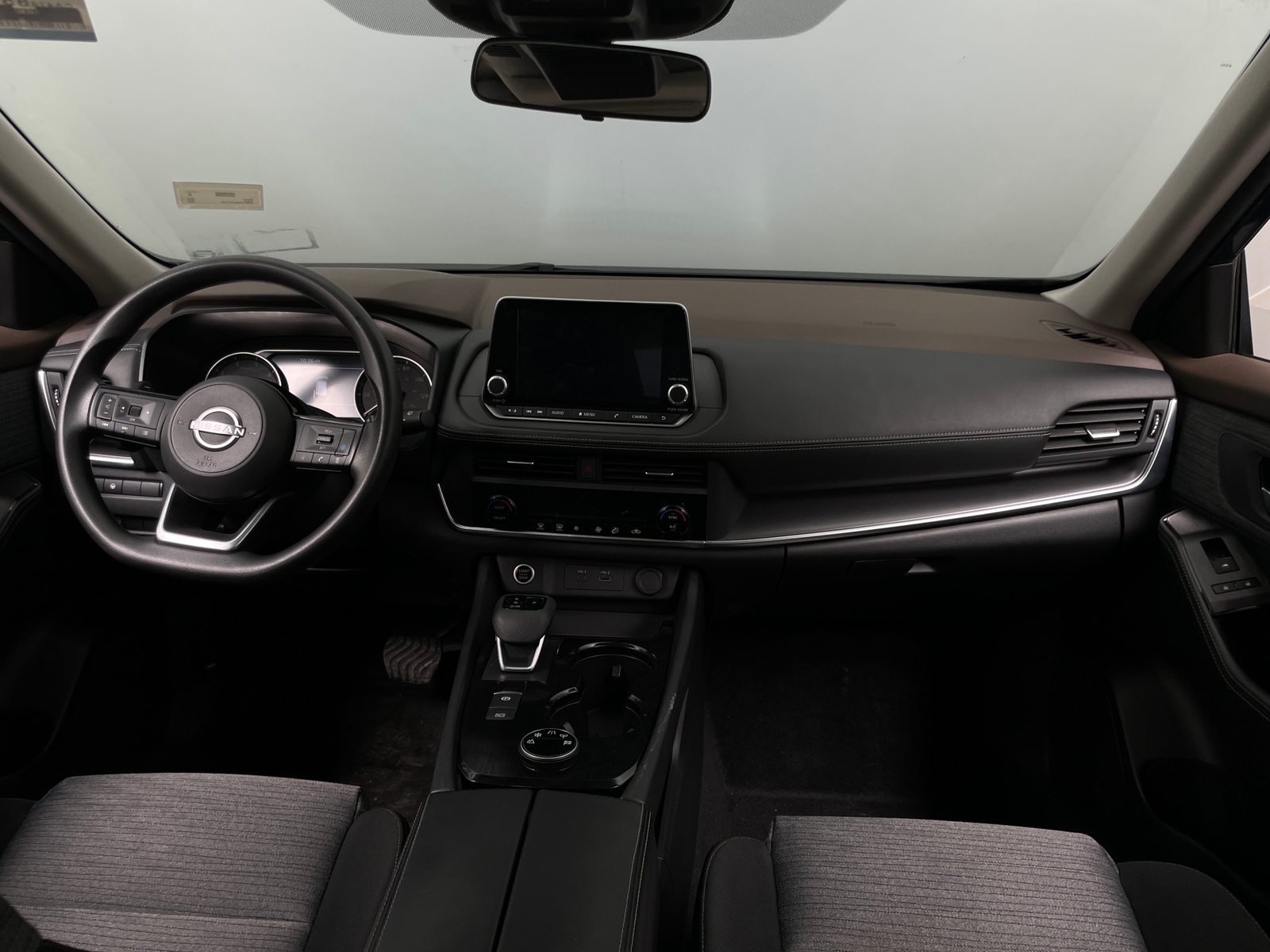 Thumbnail: 2023 Nissan Rogue - 3