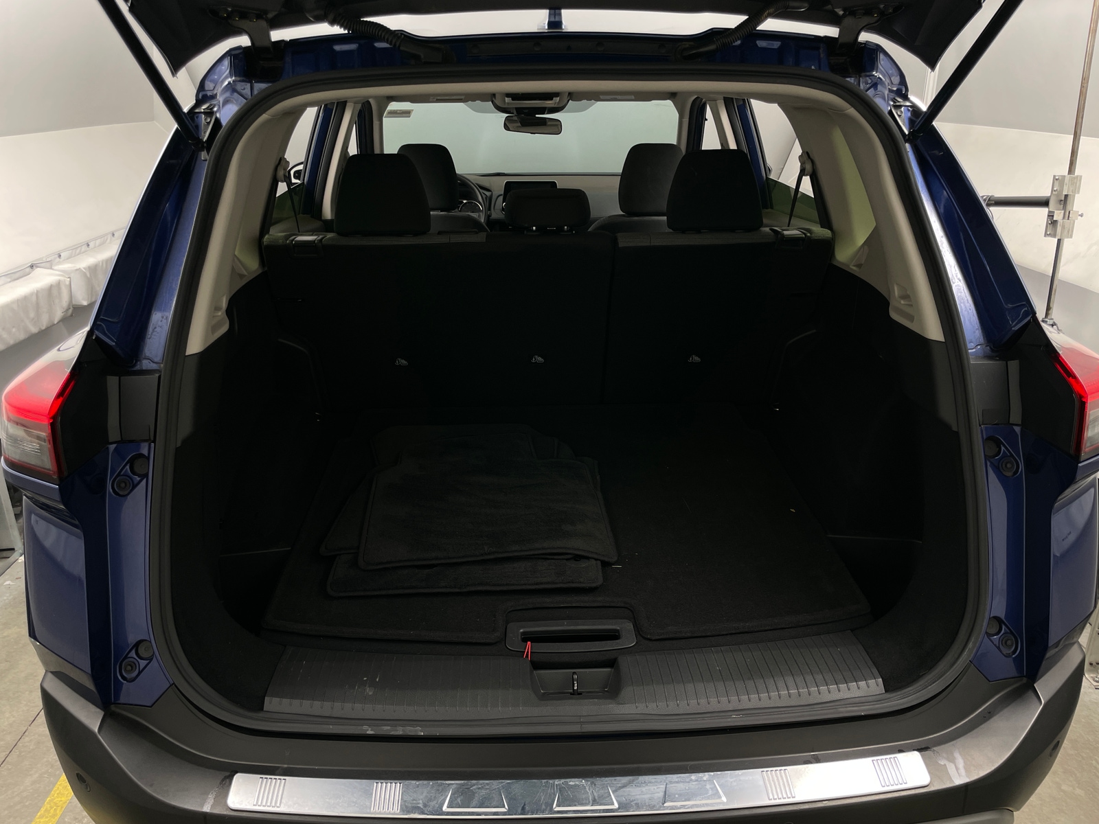 Thumbnail: 2023 Nissan Rogue - 7