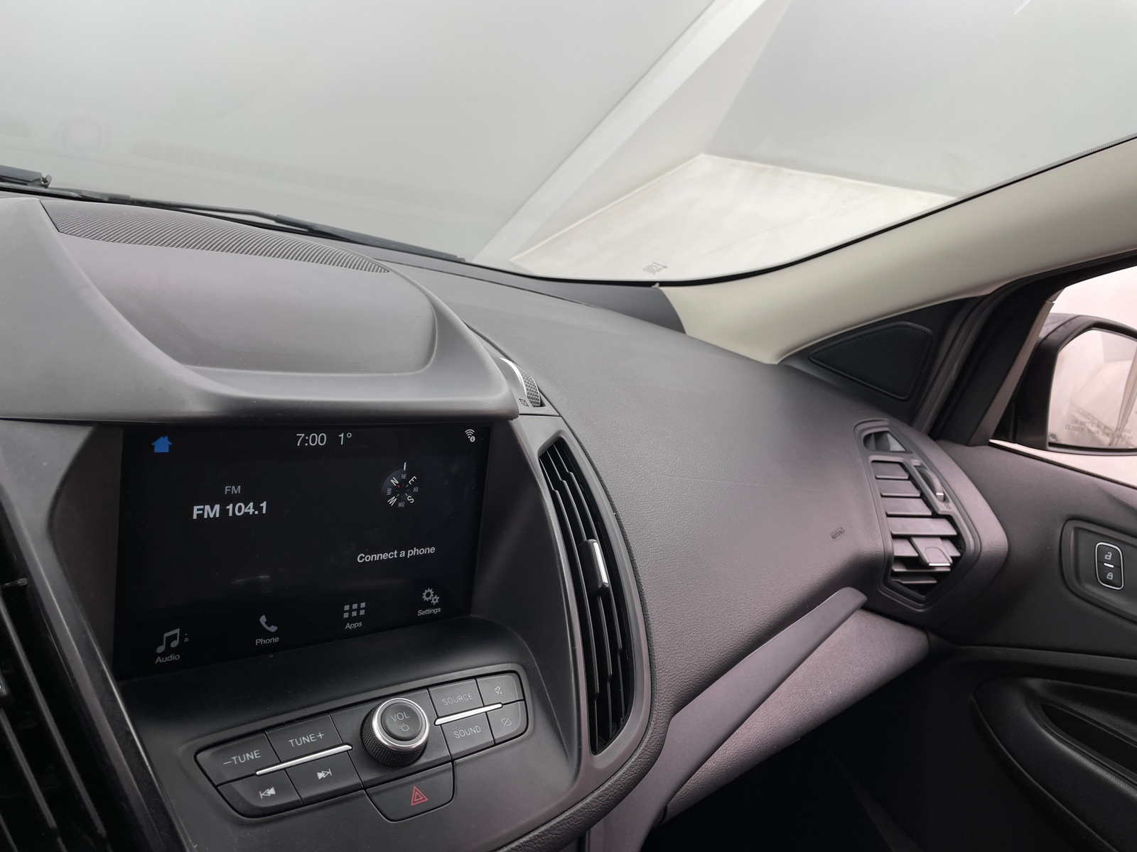 Thumbnail: 2019 Ford Escape - 4