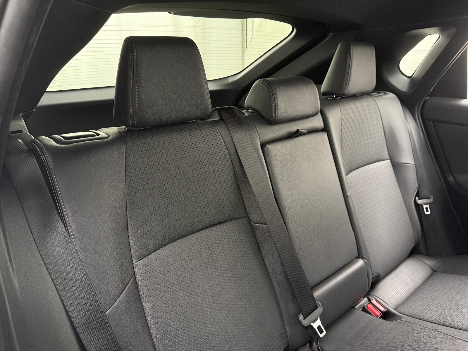 Thumbnail: 2023 Toyota bZ4X - 5