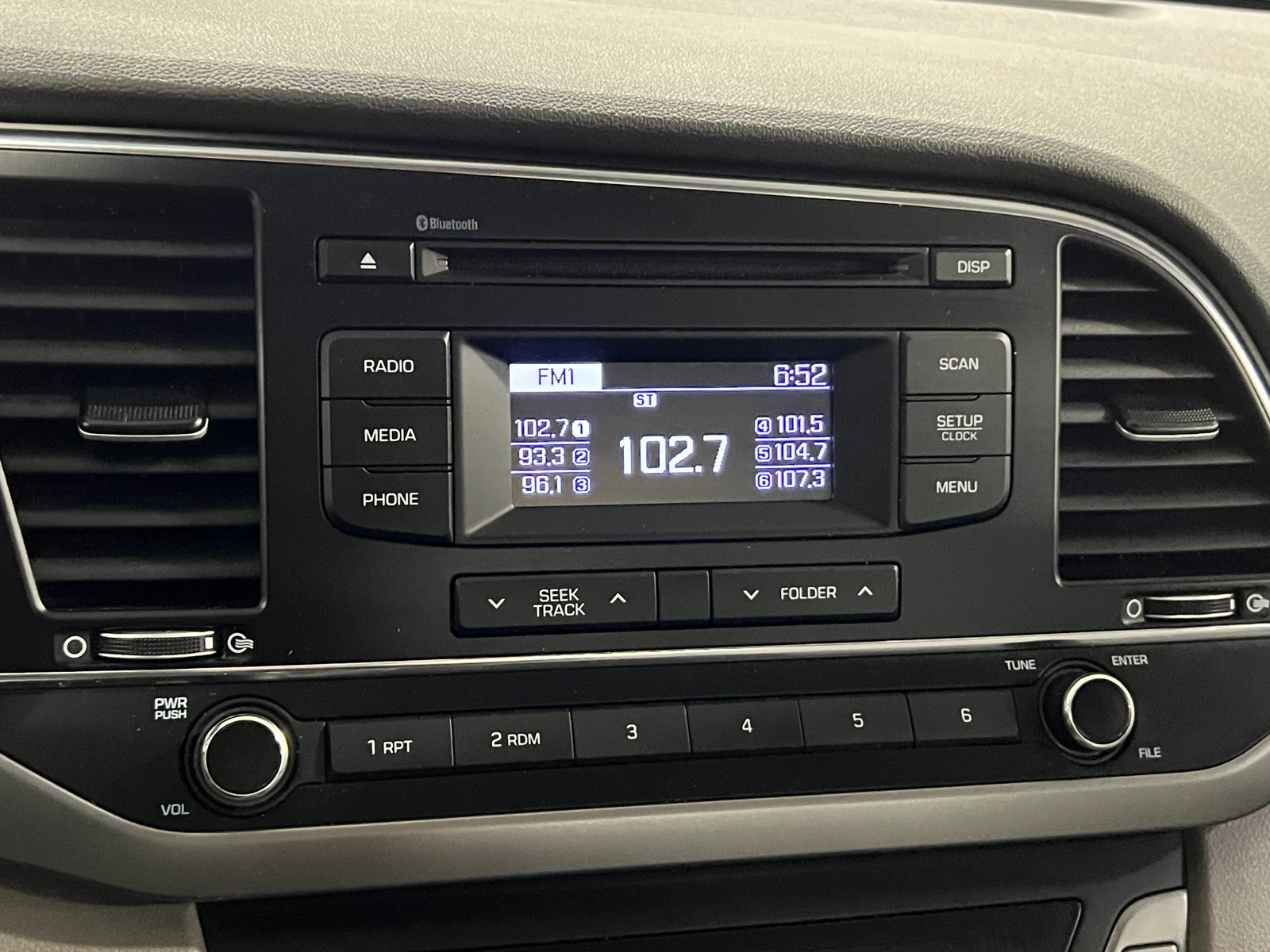 Thumbnail: 2018 Hyundai Elantra - 4