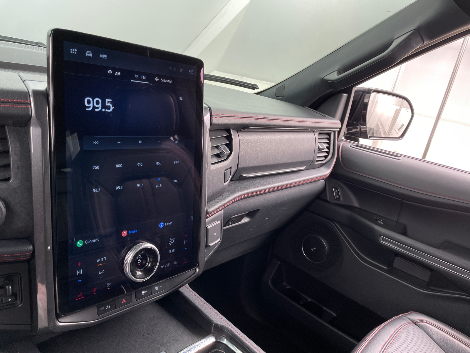 Thumbnail: 2023 Ford Expedition - 3