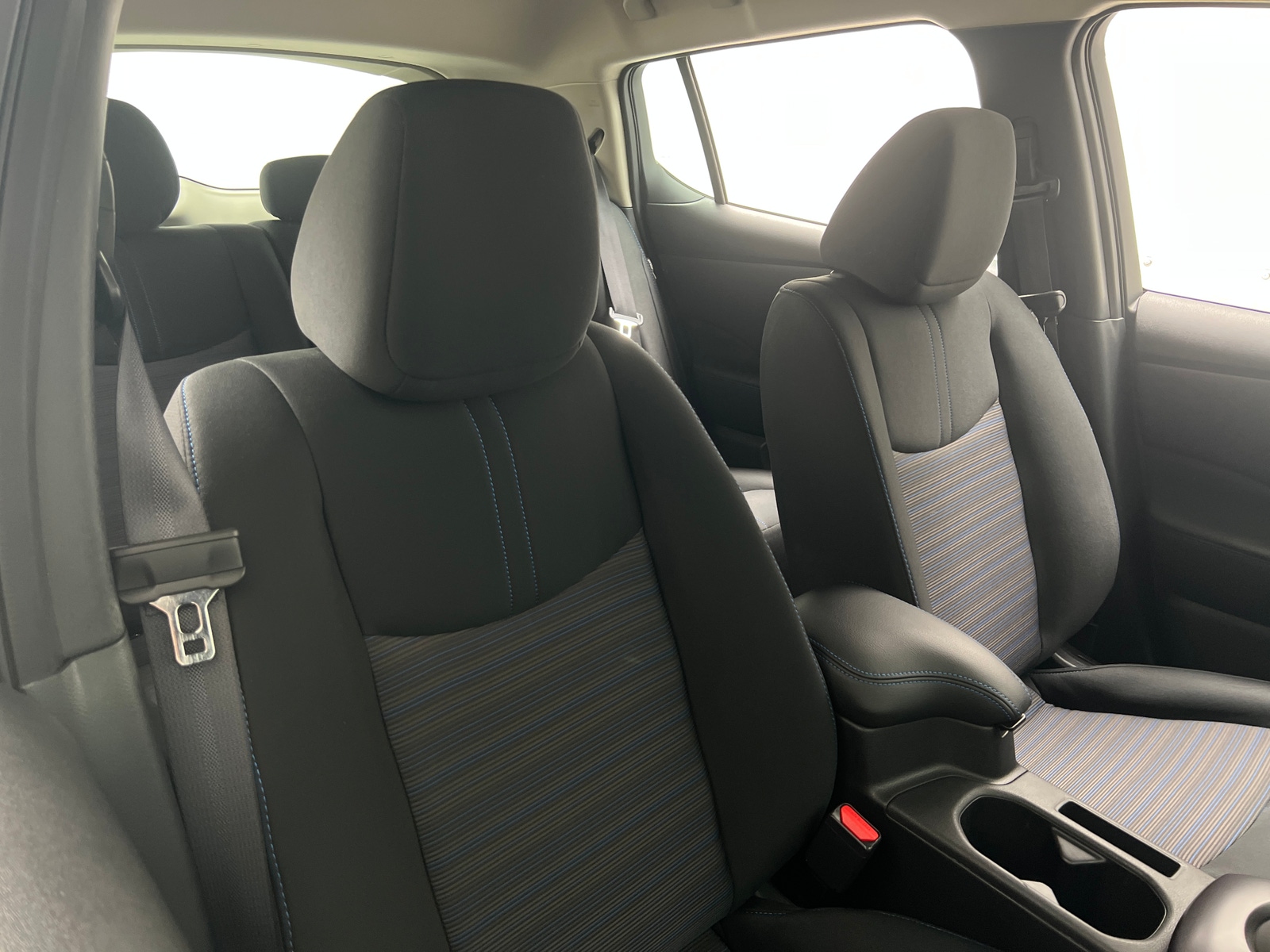 Thumbnail: 2025 Nissan Leaf - 2