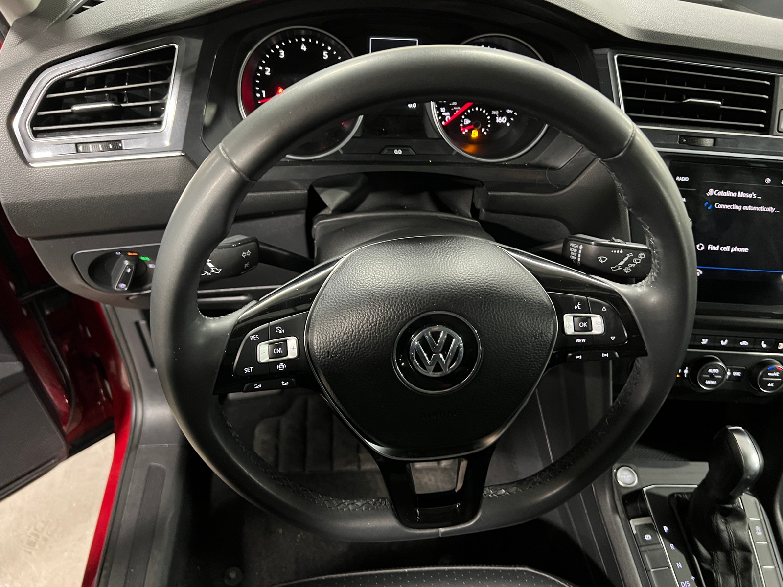 Thumbnail: 2020 Volkswagen Tiguan - 4