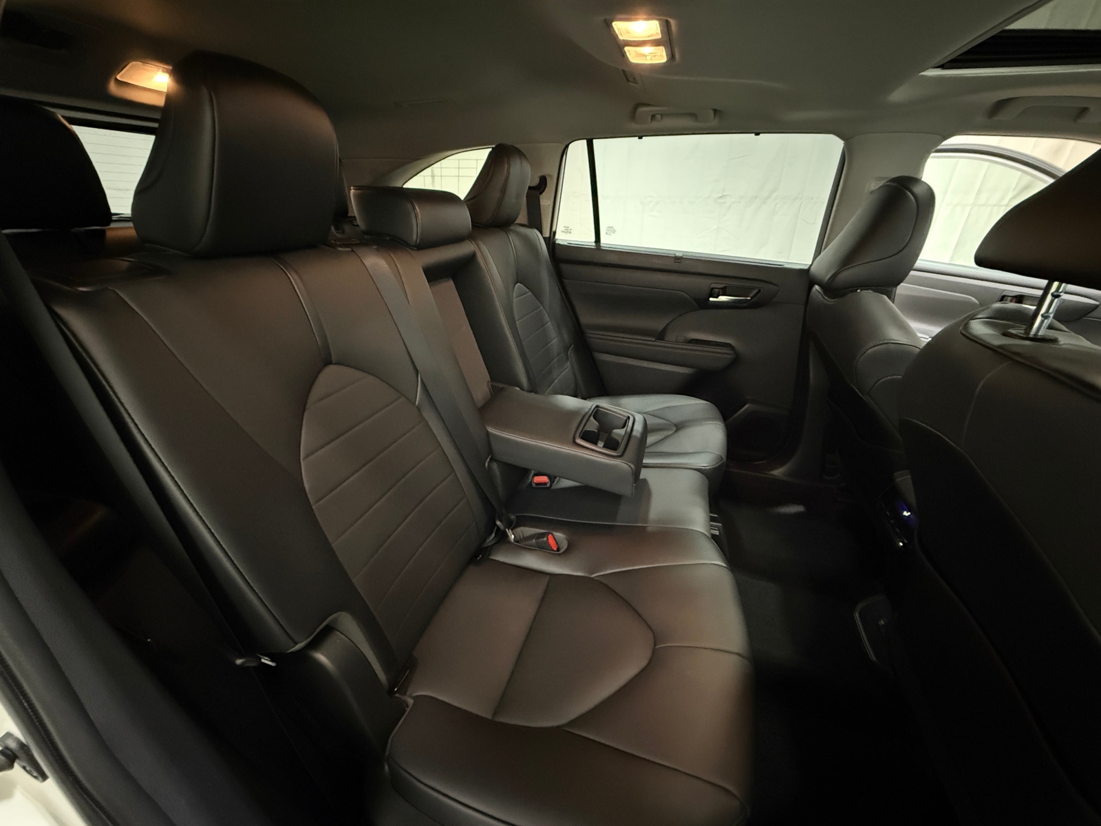 Thumbnail: 2021 Toyota Highlander - 5