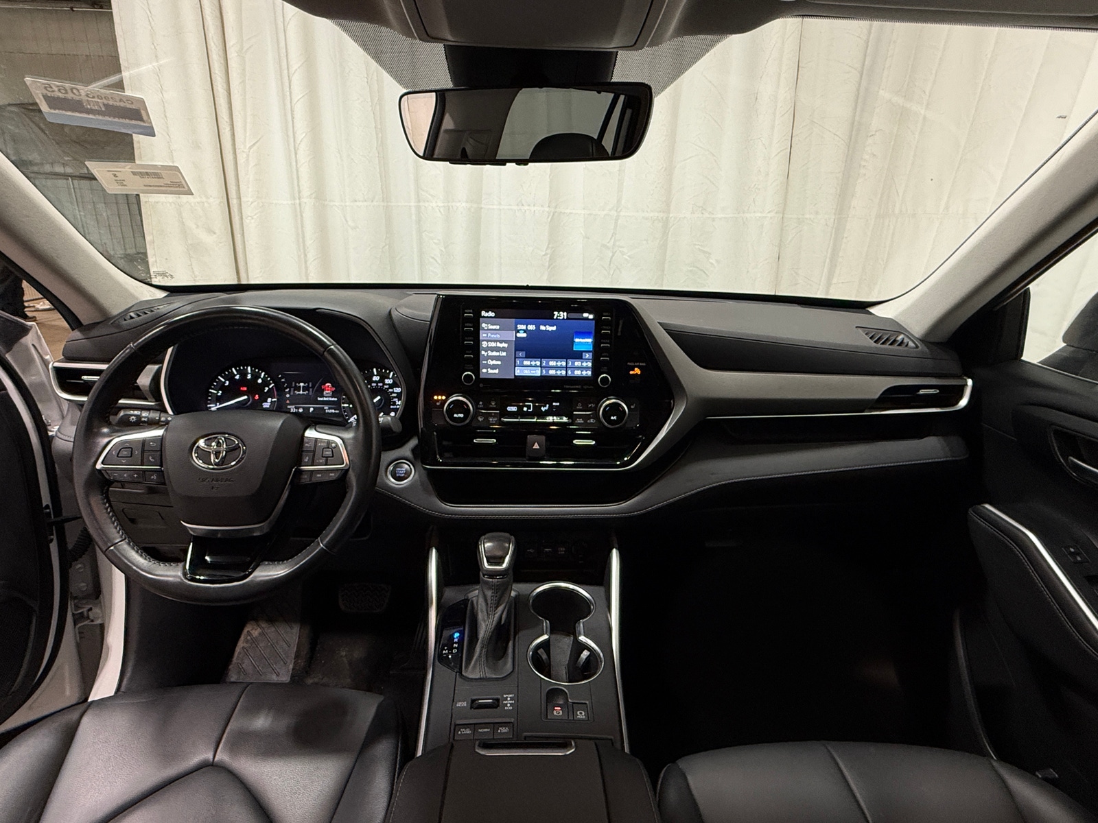 Thumbnail: 2021 Toyota Highlander - 2