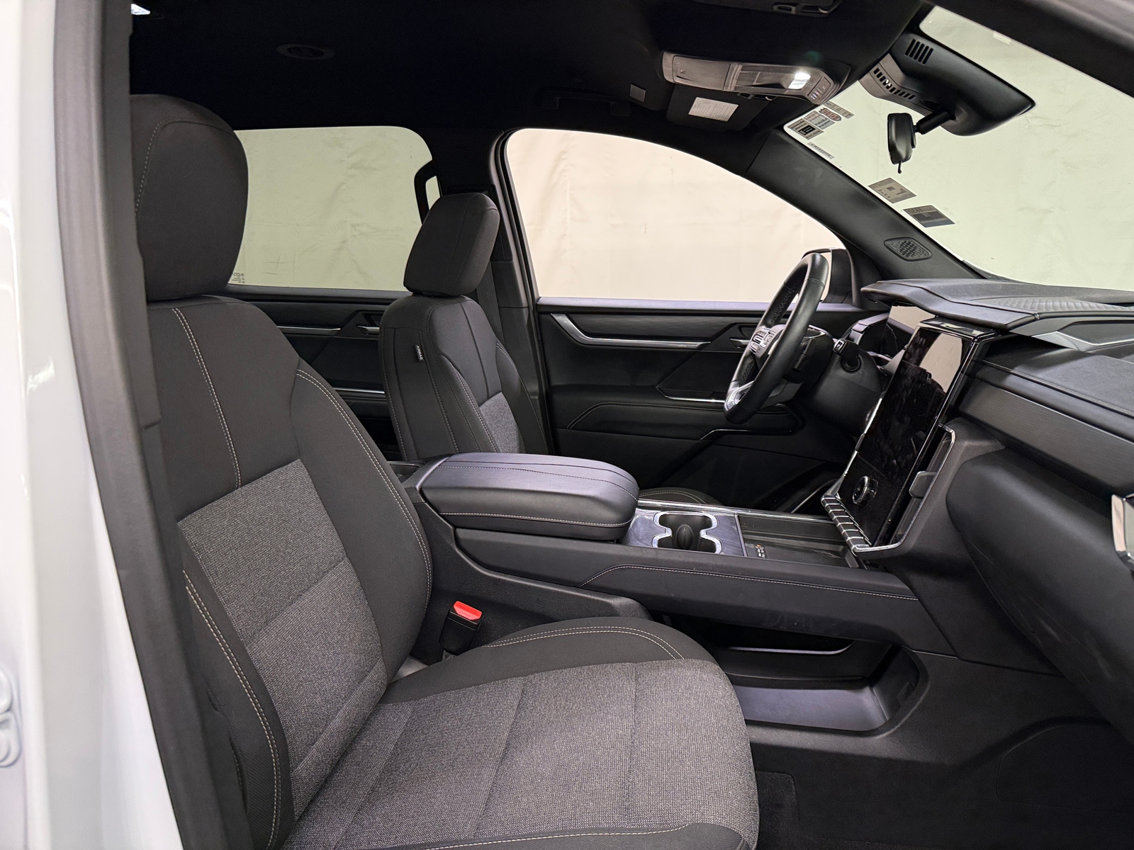 Thumbnail: 2025 GMC Acadia - 2