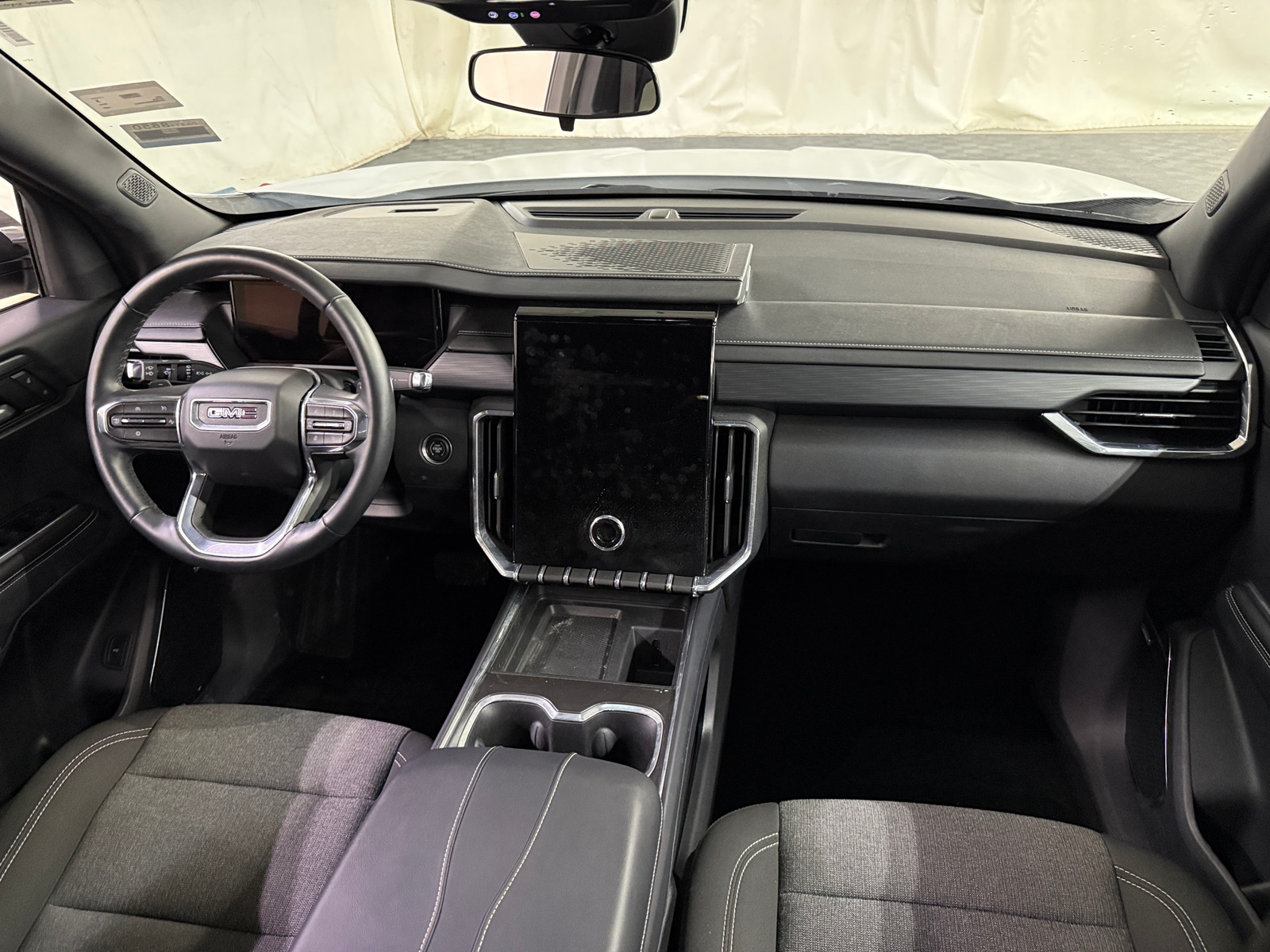 Thumbnail: 2025 GMC Acadia - 3