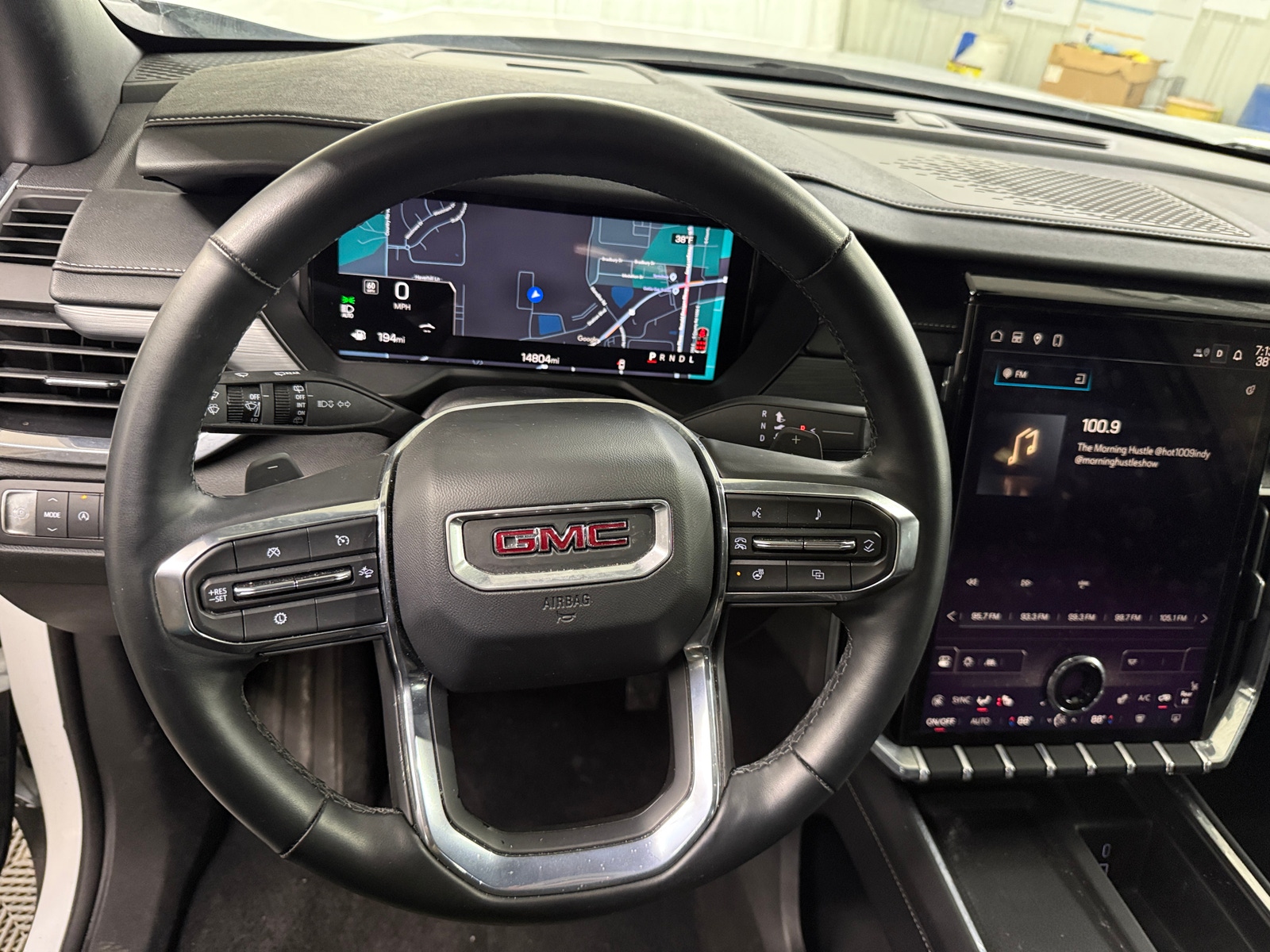 Thumbnail: 2025 GMC Acadia - 5