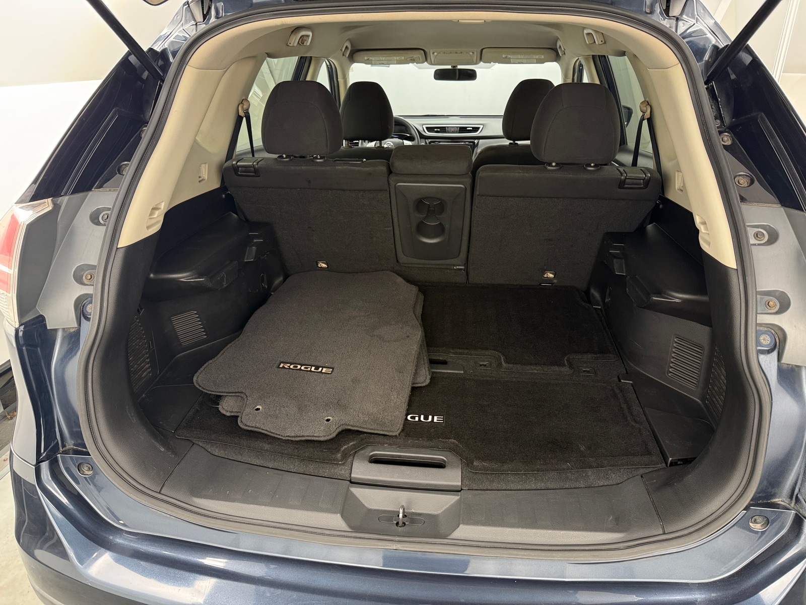 Thumbnail: 2015 Nissan Rogue - 7