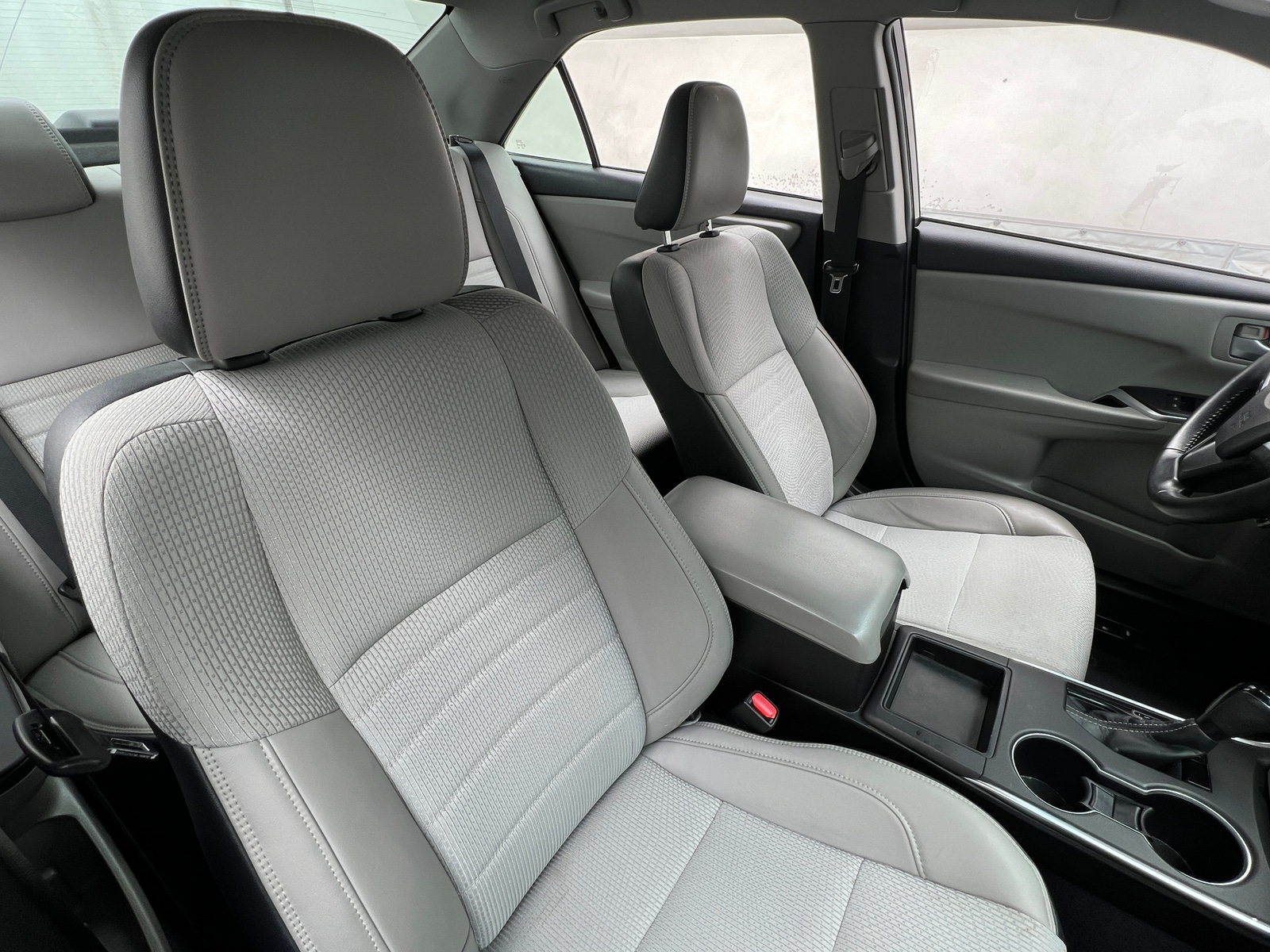 Thumbnail: 2016 Toyota Camry - 2