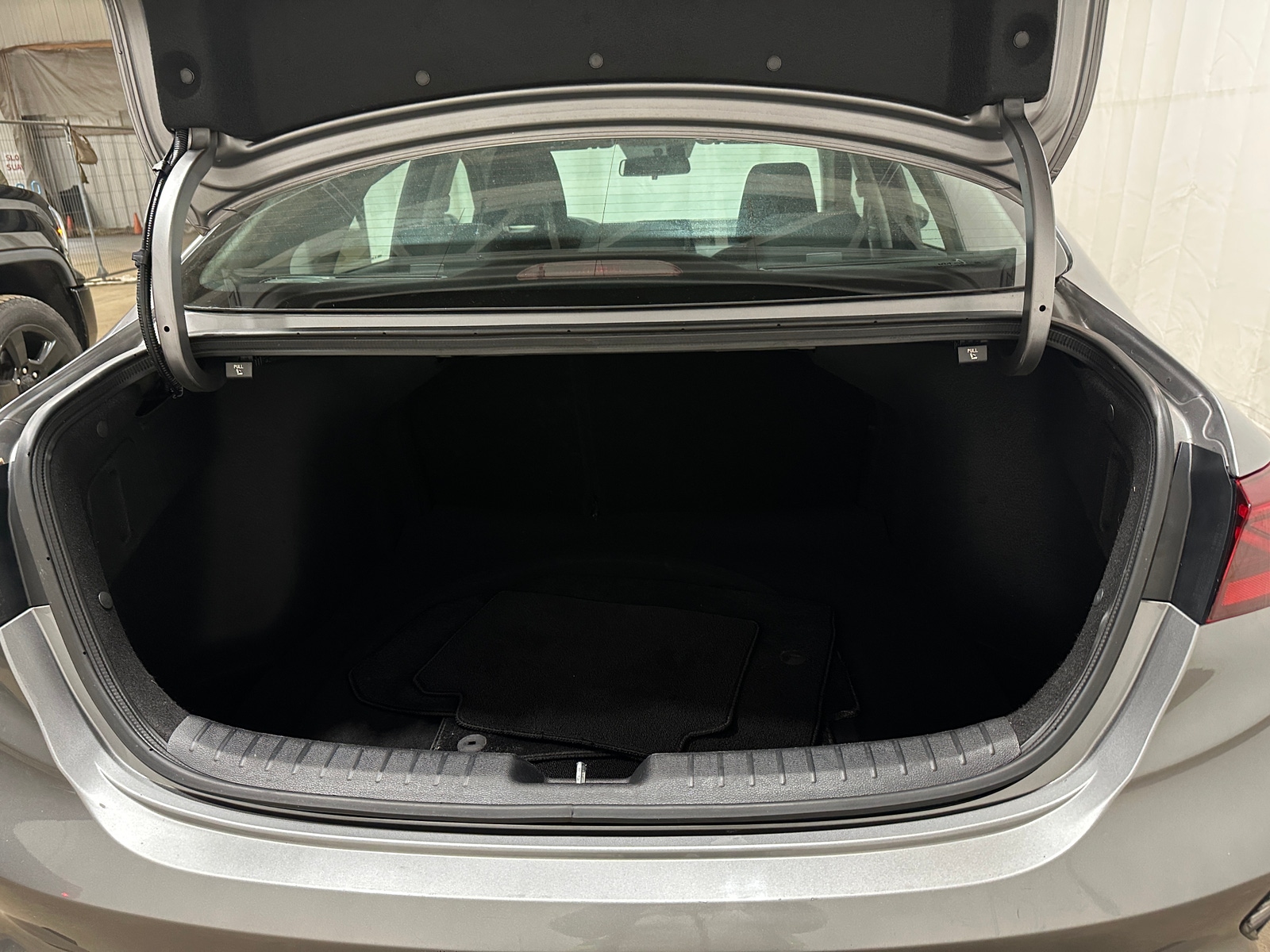 Thumbnail: 2024 Kia Forte - 7