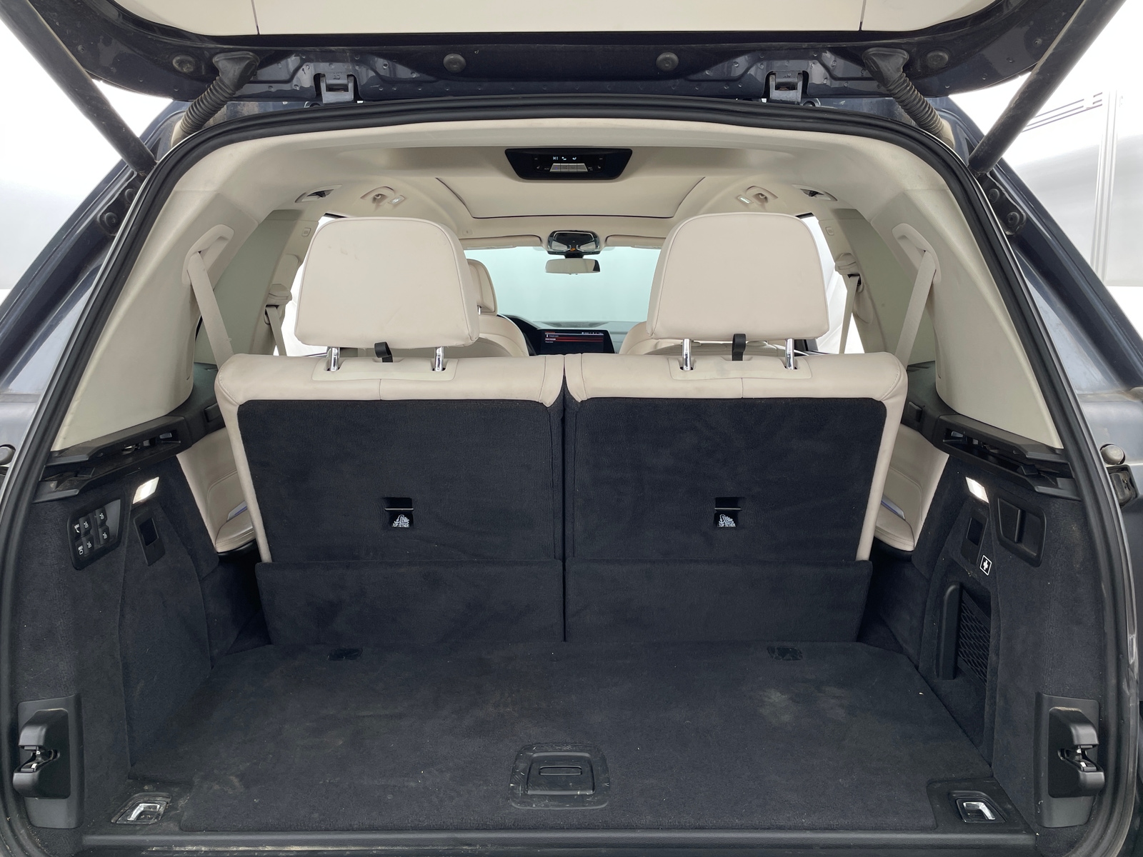 Thumbnail: 2019 BMW X7 - 6