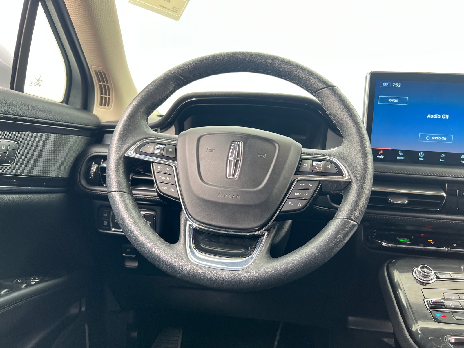 Thumbnail: 2022 Lincoln Nautilus - 4