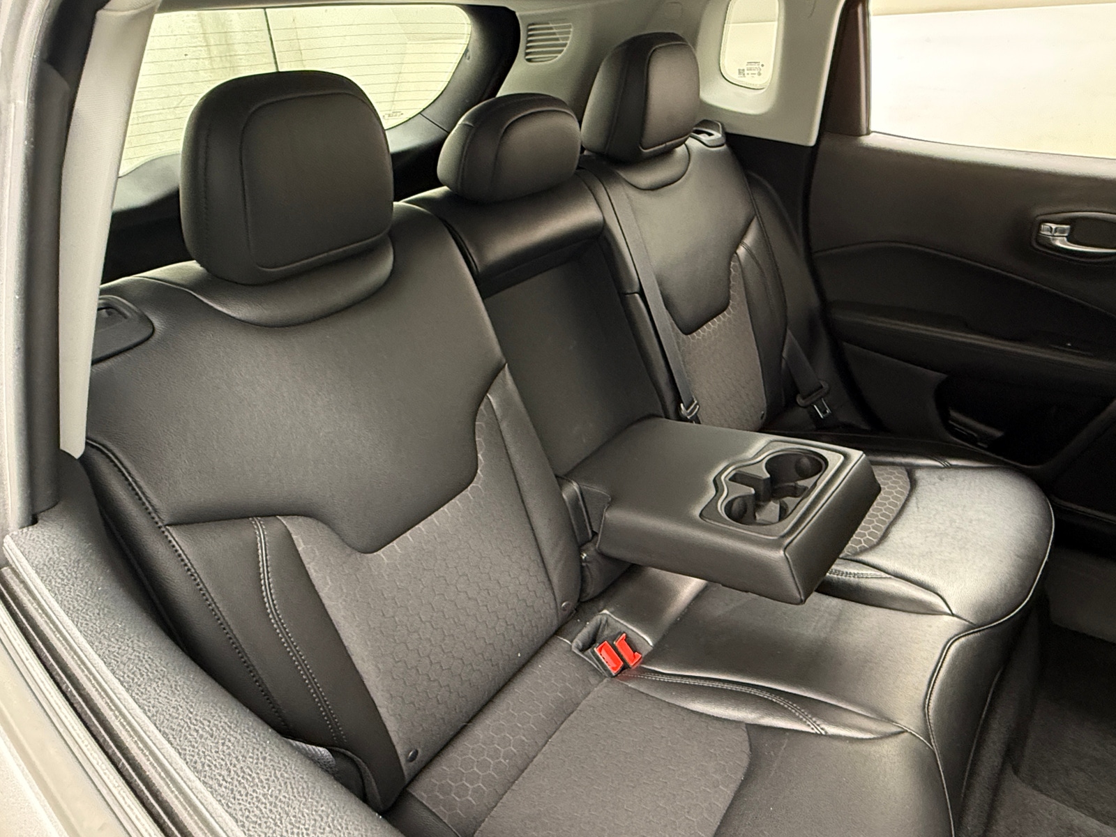 Thumbnail: 2018 Jeep Compass - 6