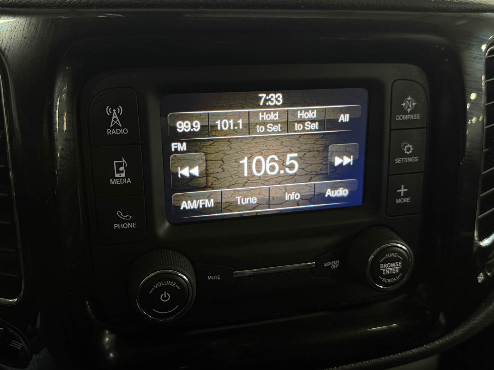 Thumbnail: 2018 Jeep Compass - 4