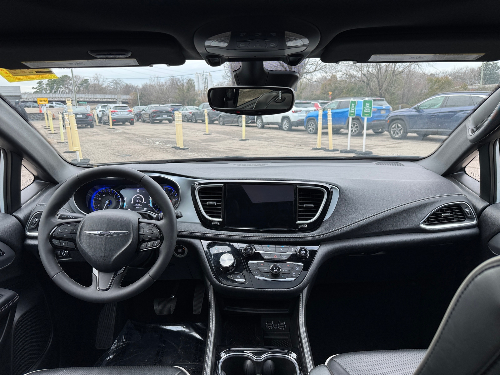 Thumbnail: 2025 Chrysler Pacifica - 2