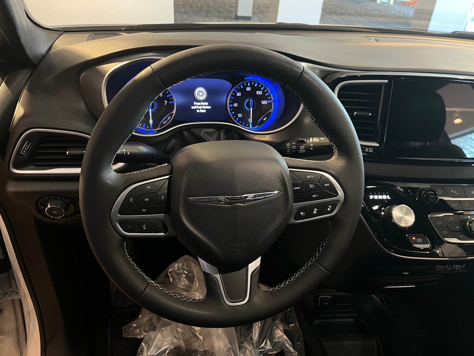 Thumbnail: 2025 Chrysler Pacifica - 5