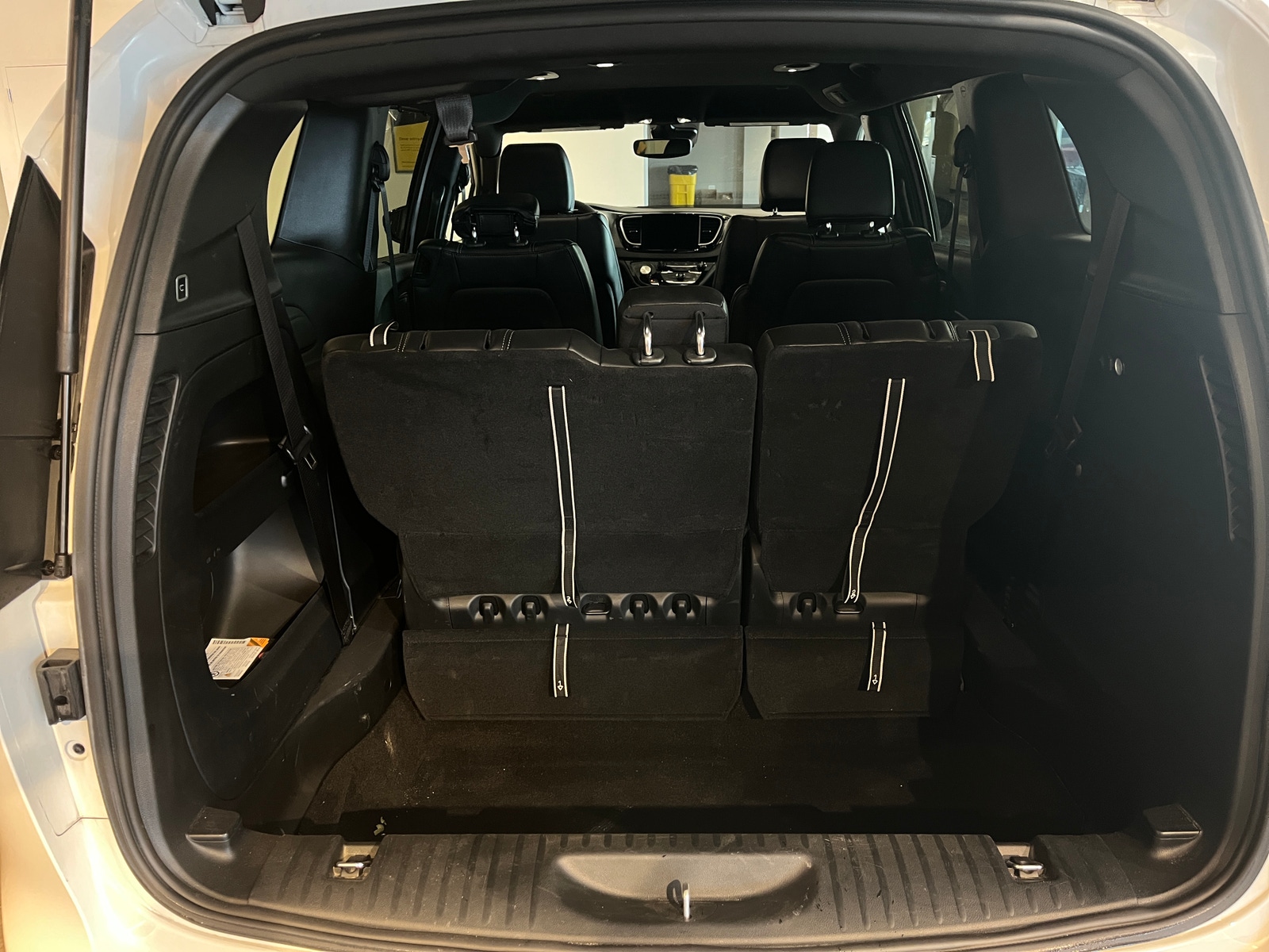 Thumbnail: 2025 Chrysler Pacifica - 7