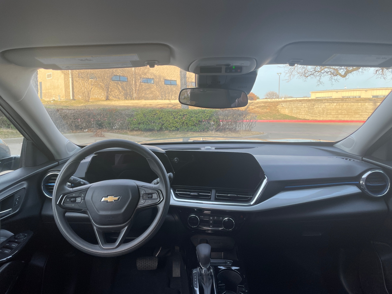 Thumbnail: 2025 Chevrolet Trax - 3