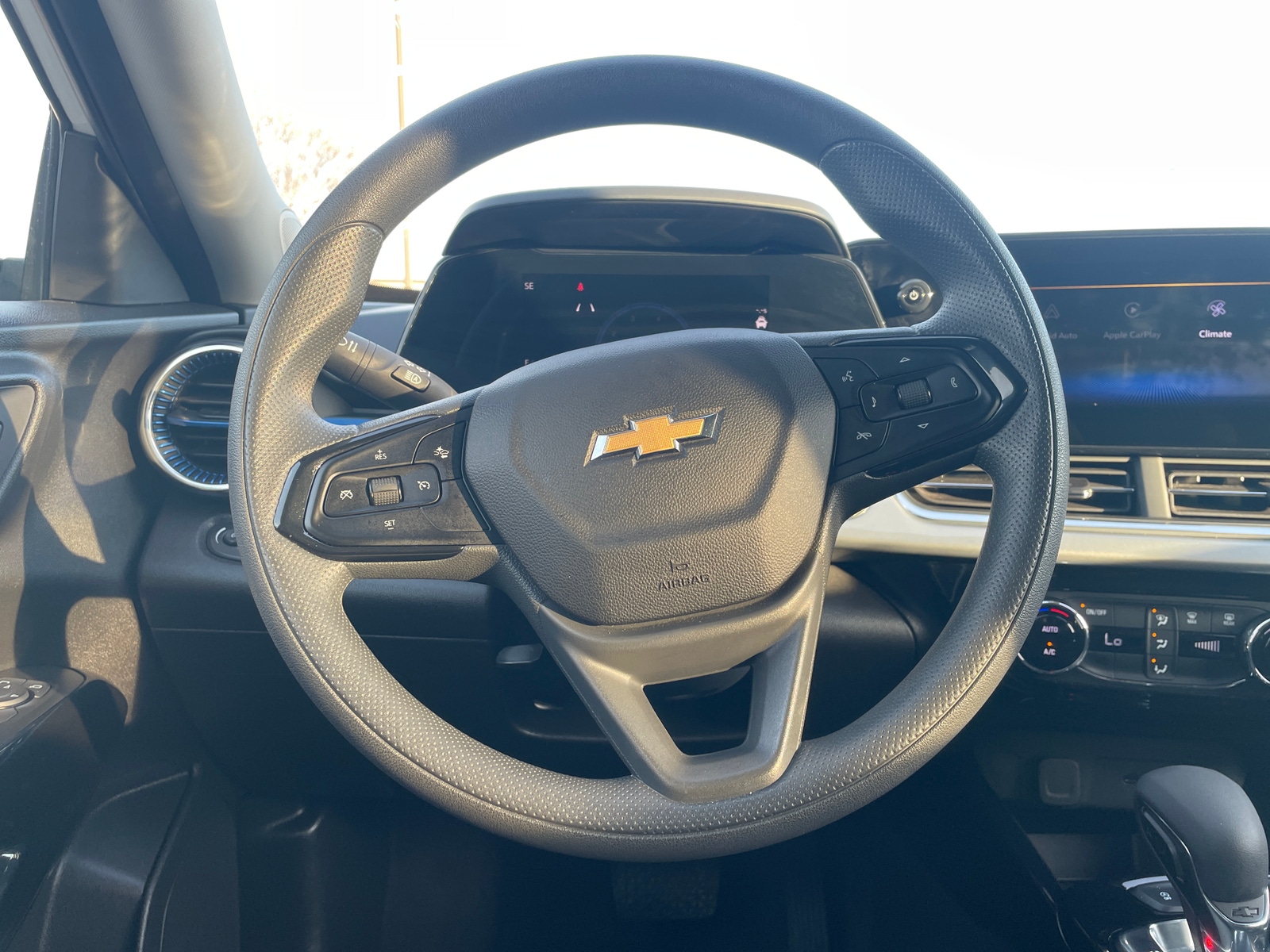 Thumbnail: 2025 Chevrolet Trax - 5