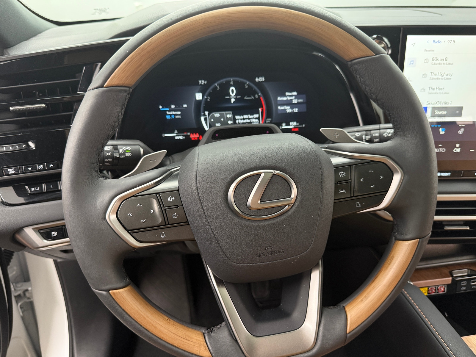 Thumbnail: 2025 Lexus RX - 4