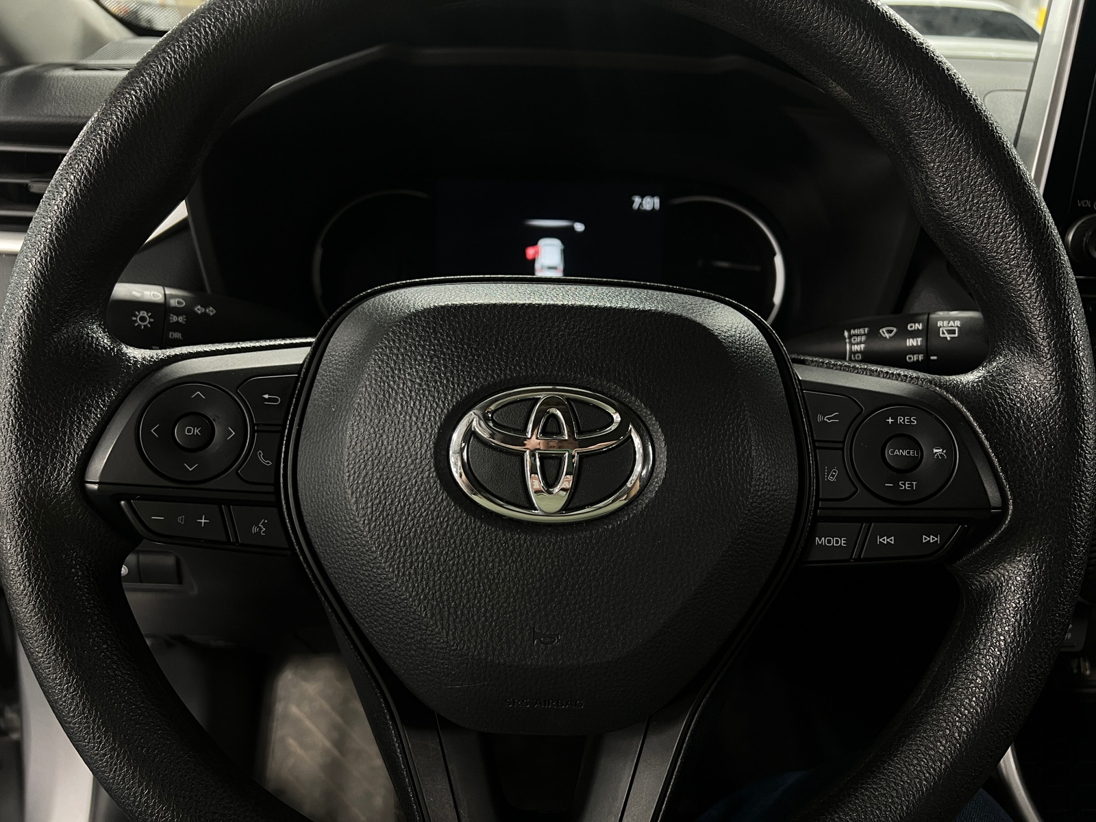 Thumbnail: 2025 Toyota RAV4 - 5