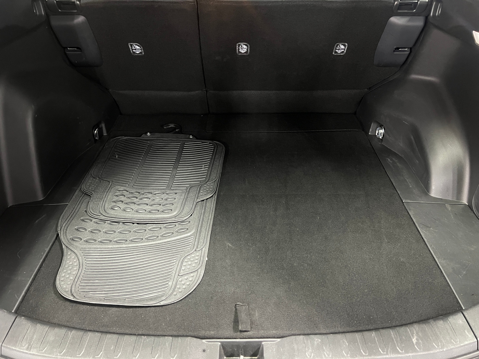 Thumbnail: 2025 Toyota RAV4 - 7