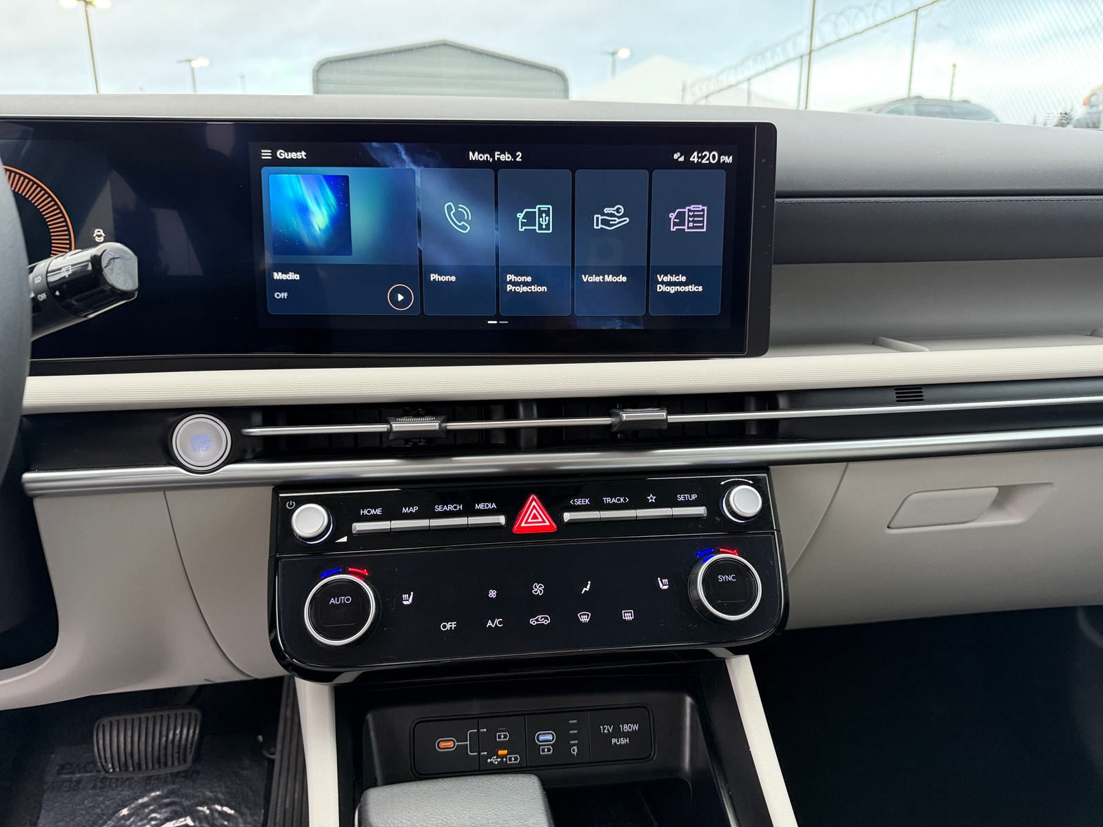 Thumbnail: 2025 Hyundai Tucson - 4