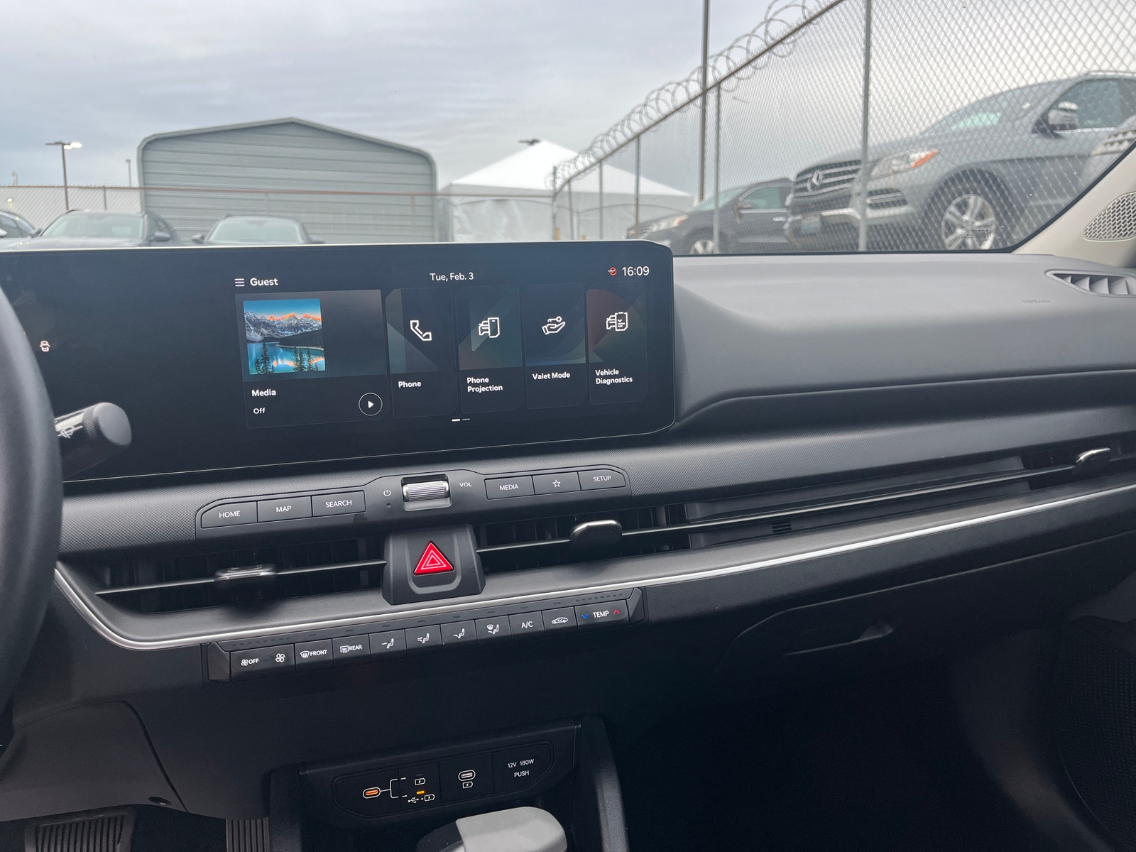 Thumbnail: 2025 Kia K4 - 4