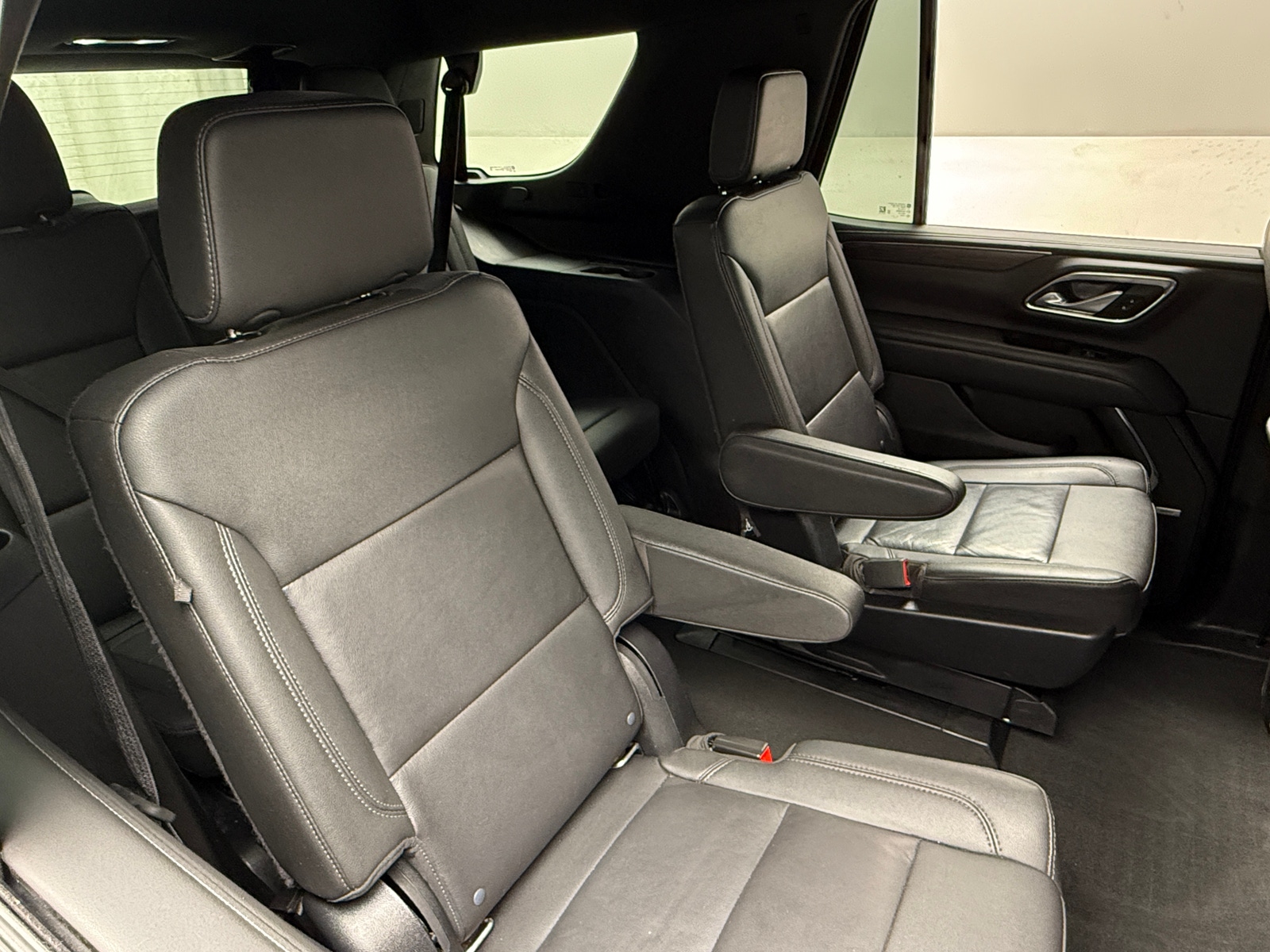 Thumbnail: 2022 Chevrolet Tahoe - 5