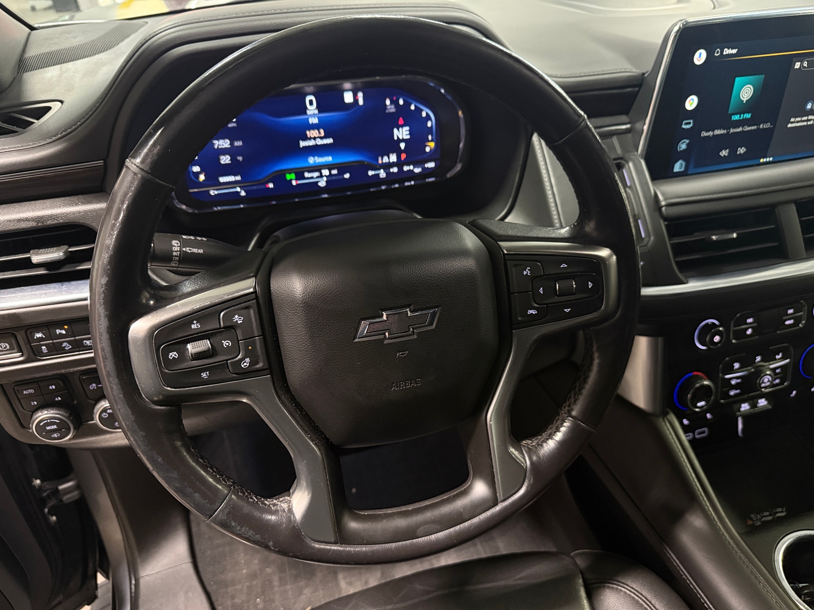 Thumbnail: 2022 Chevrolet Tahoe - 4