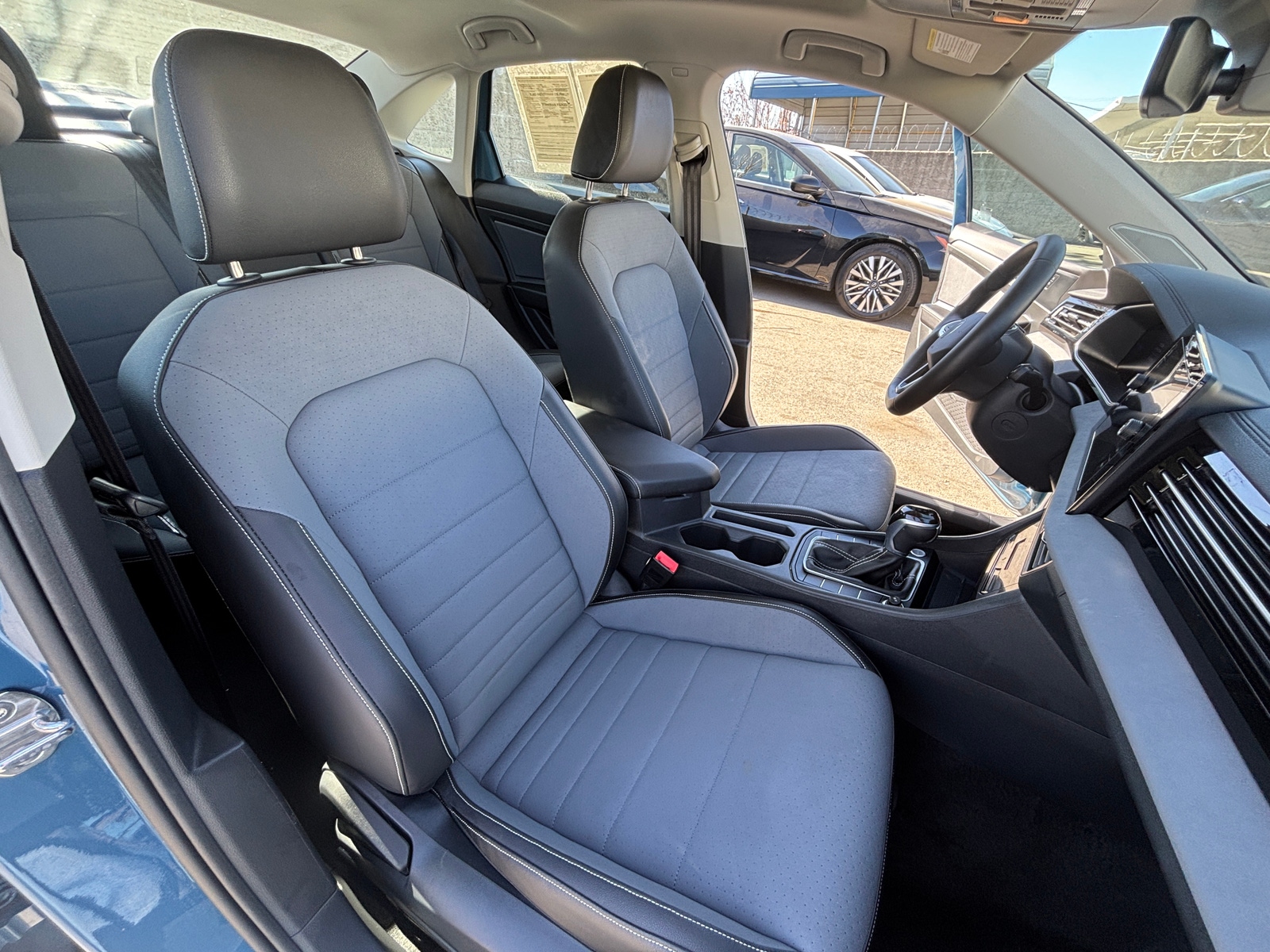 Thumbnail: 2025 Volkswagen Jetta - 2