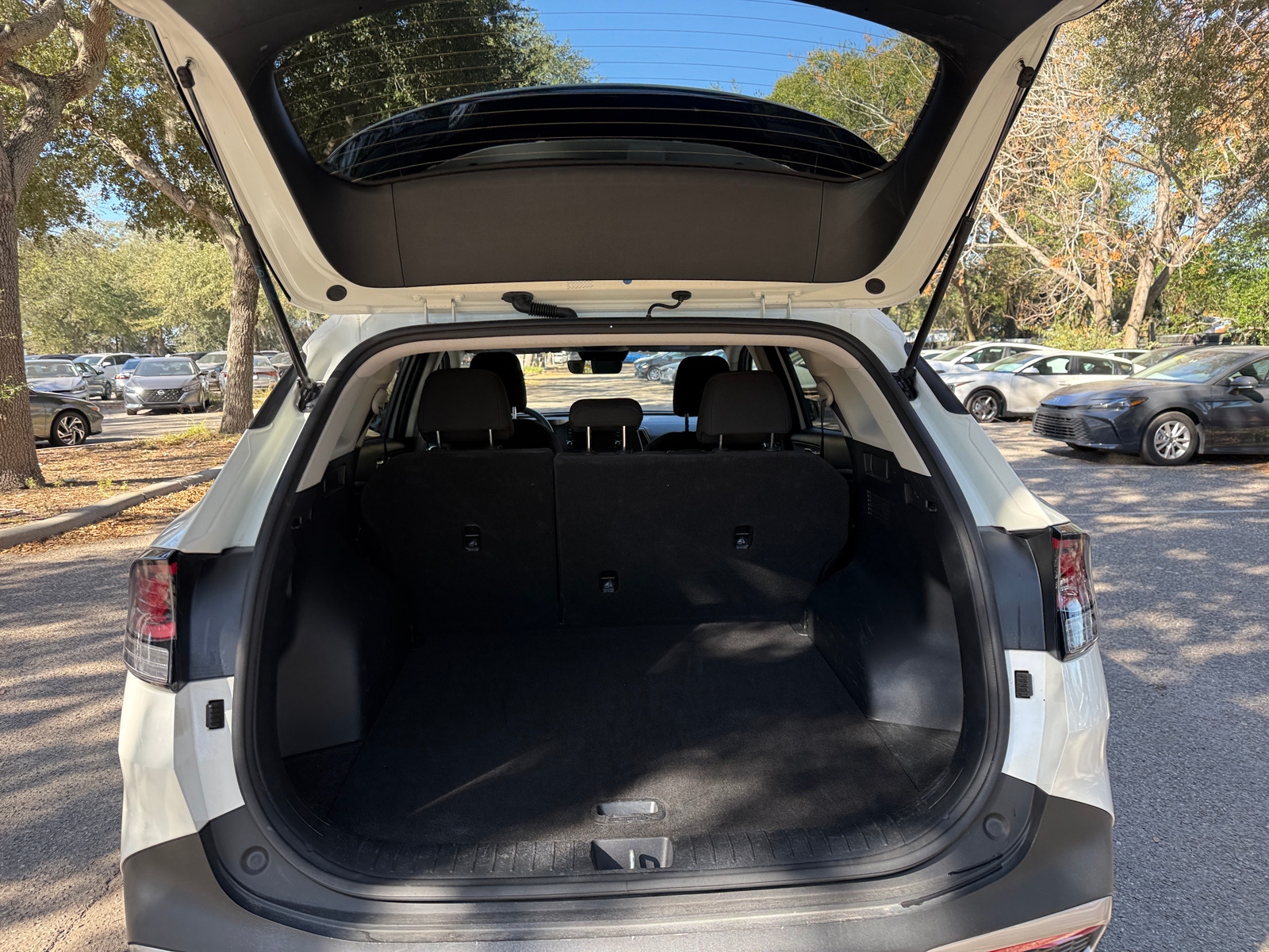 Thumbnail: 2025 Kia Sportage - 4