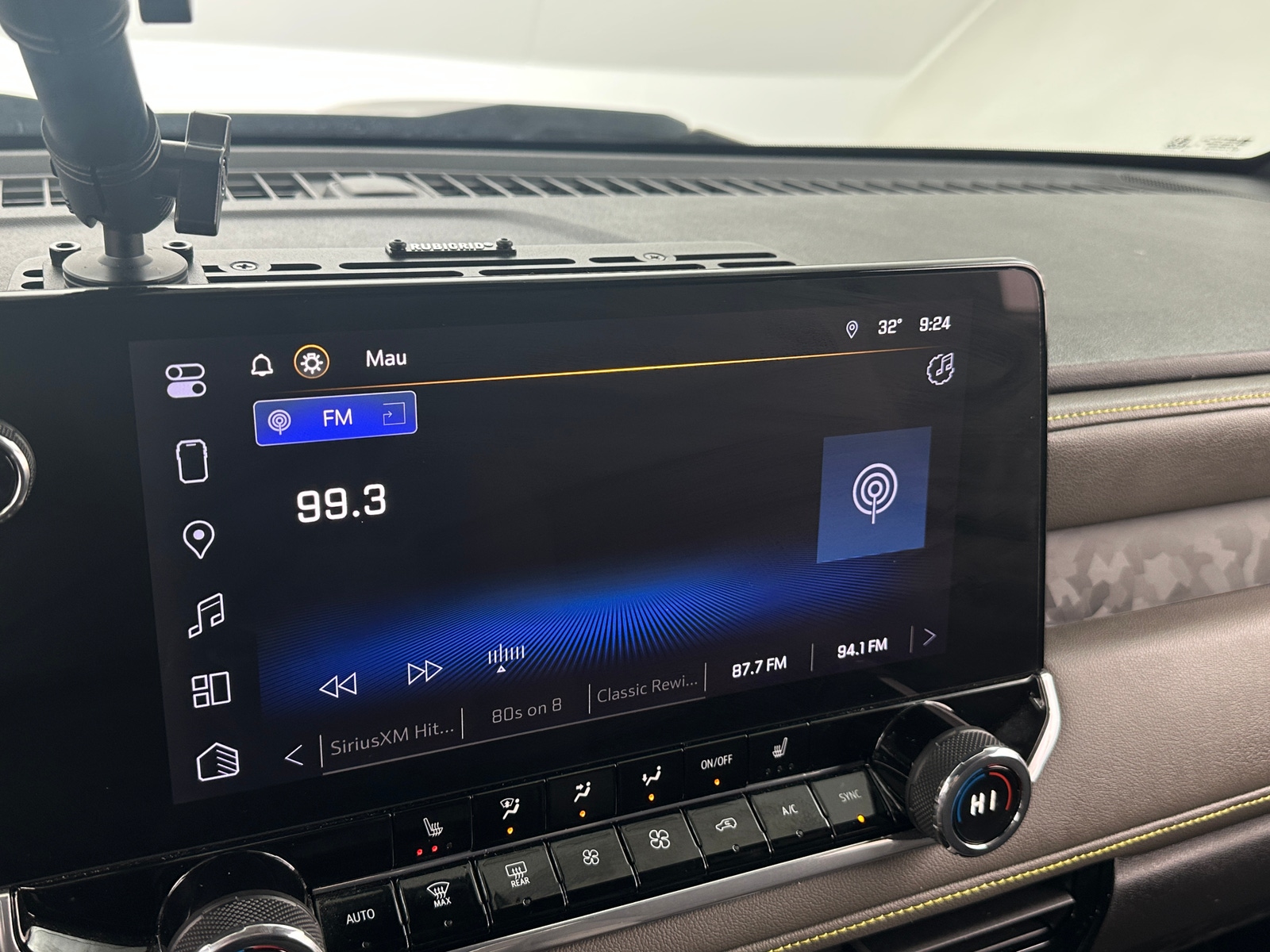 Thumbnail: 2024 Chevrolet Colorado - 4