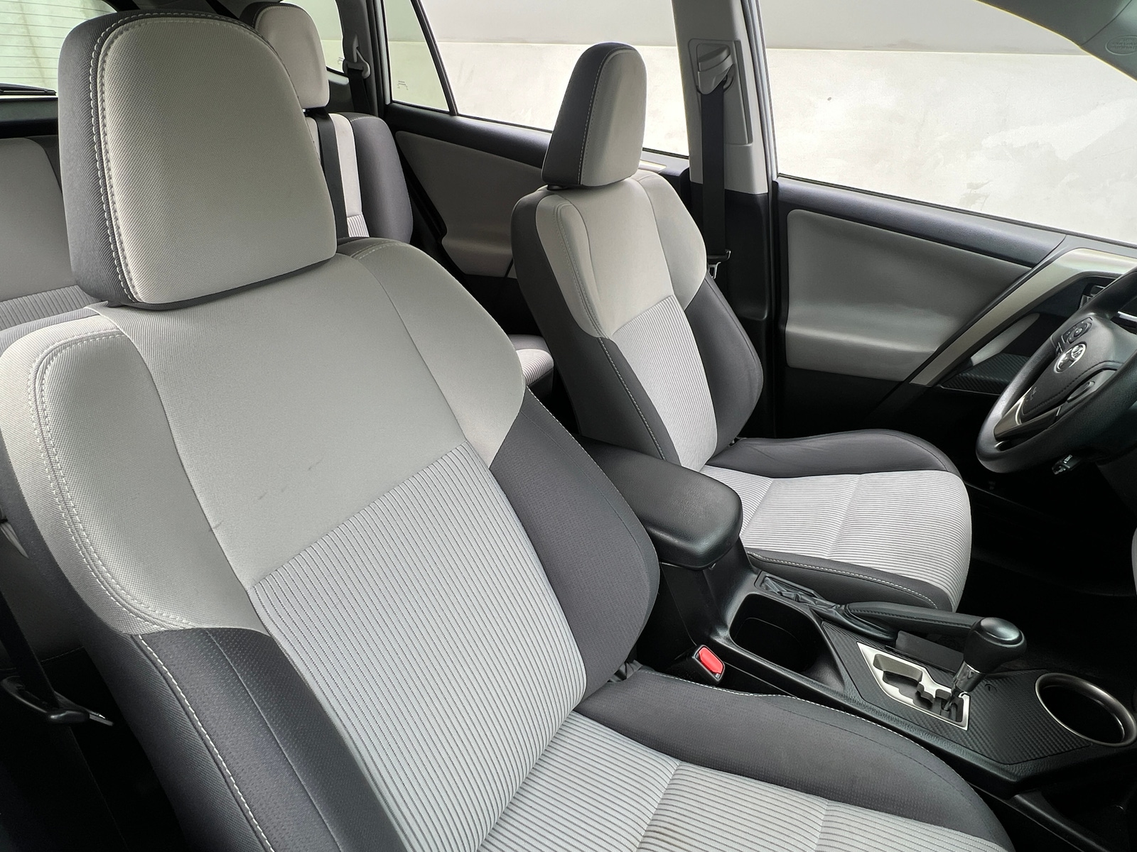 Thumbnail: 2014 Toyota RAV4 - 2