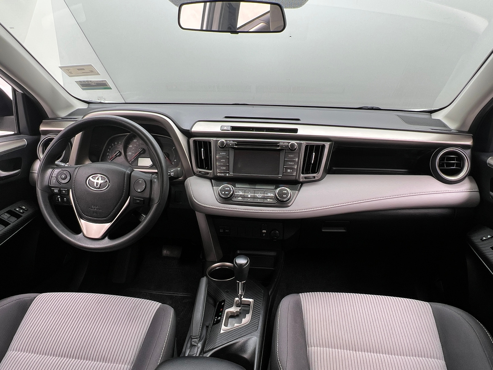 Thumbnail: 2014 Toyota RAV4 - 3