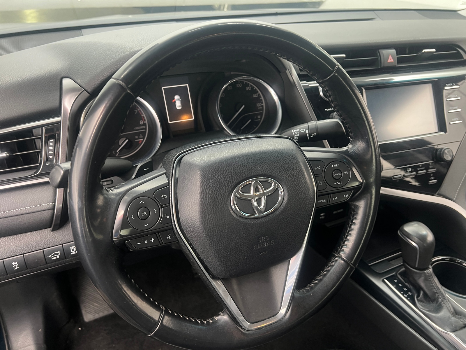 Thumbnail: 2019 Toyota Camry - 4