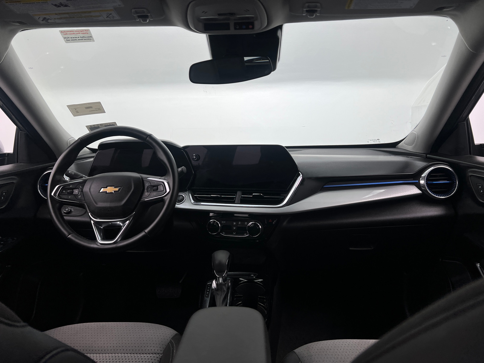 Thumbnail: 2025 Chevrolet Trax - 3