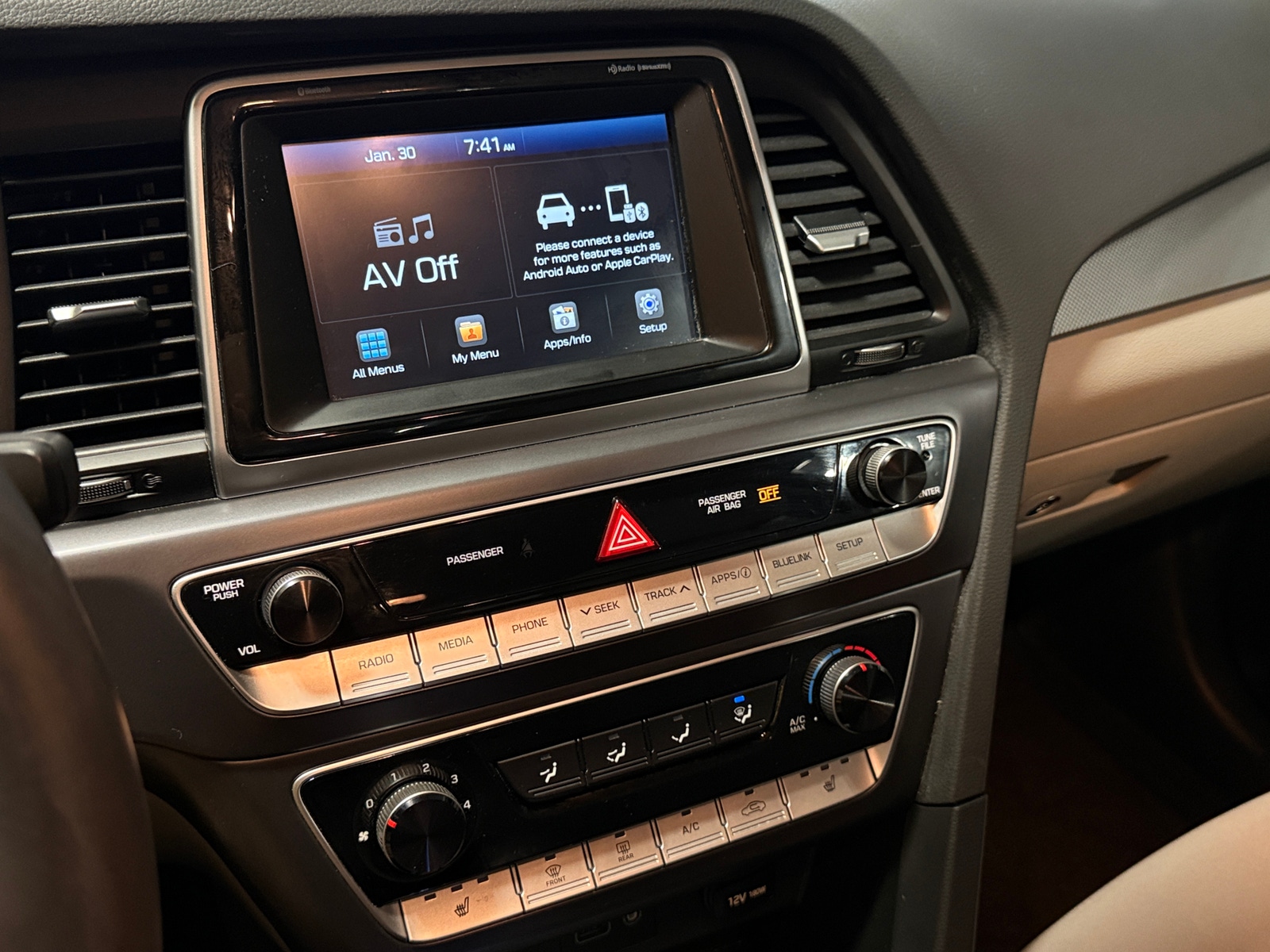 Thumbnail: 2018 Hyundai Sonata - 4