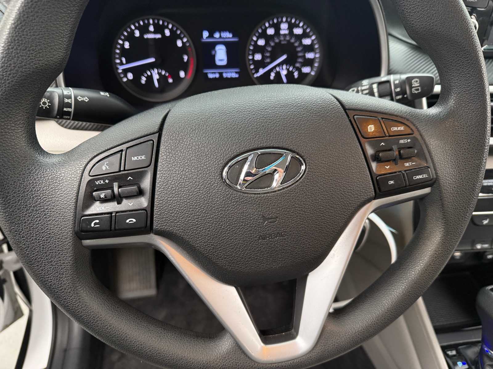 Thumbnail: 2020 Hyundai Tucson - 5