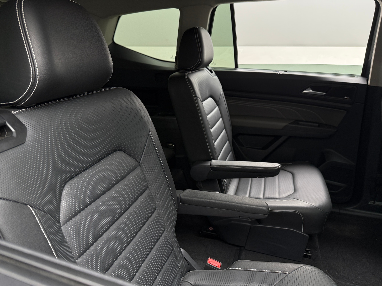 Thumbnail: 2022 Volkswagen Atlas - 5