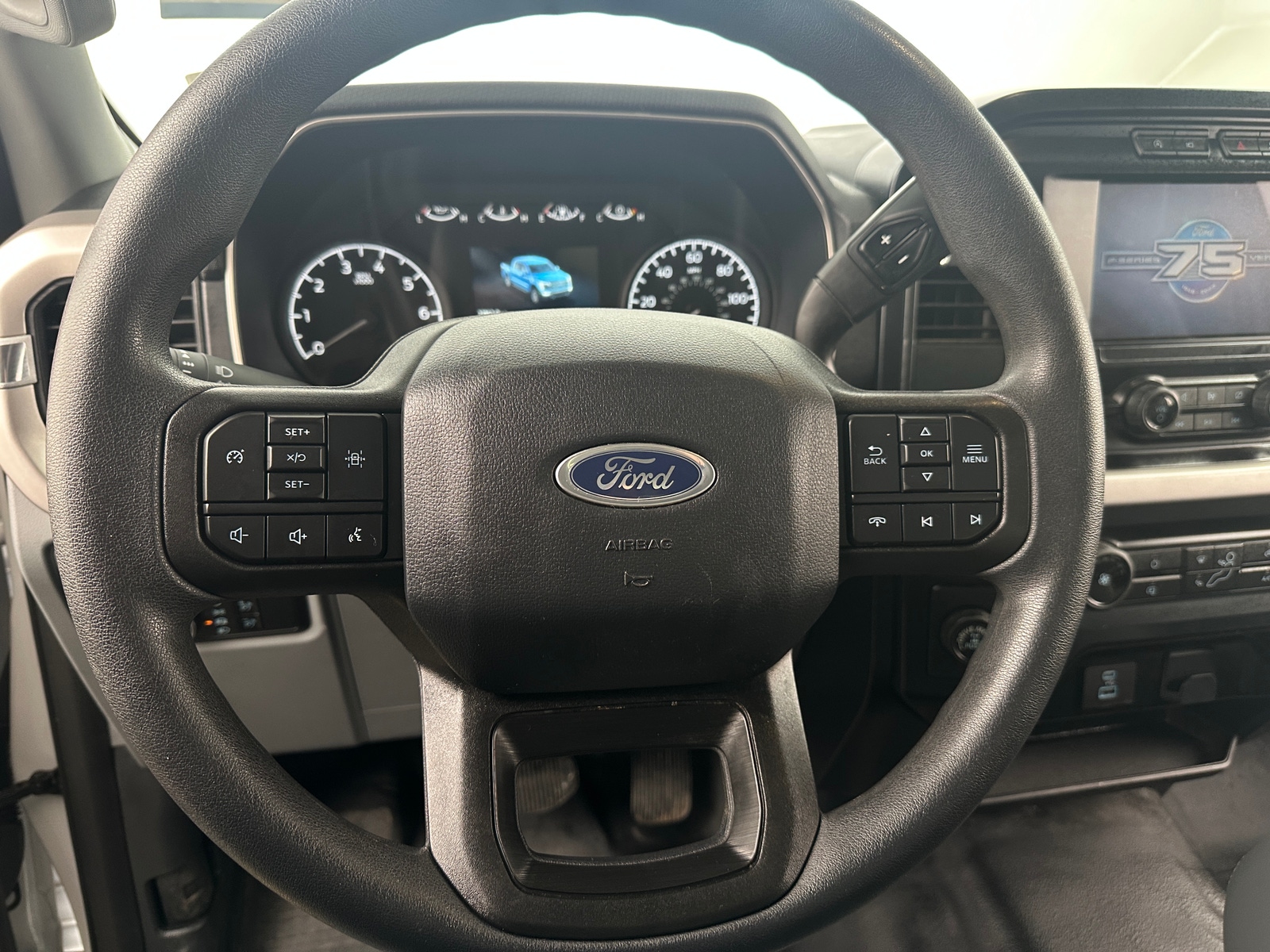 Thumbnail: 2023 Ford Econoline - 4