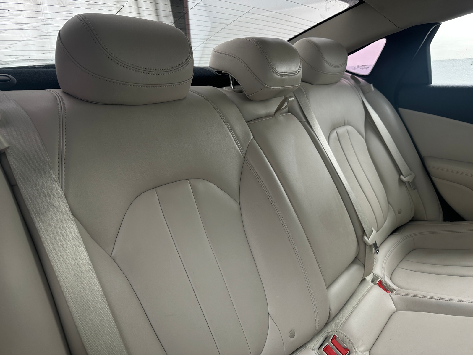 Thumbnail: 2016 Chrysler 200 - 5