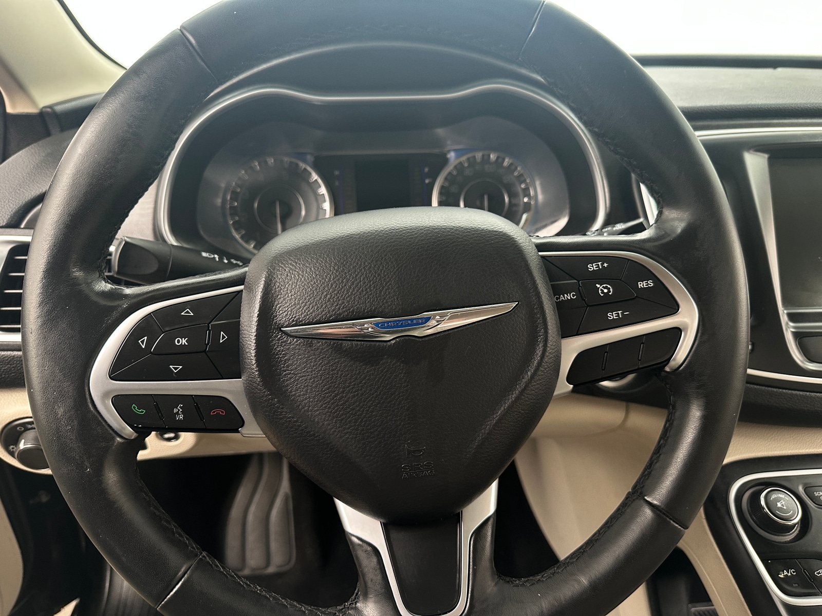 Thumbnail: 2016 Chrysler 200 - 4