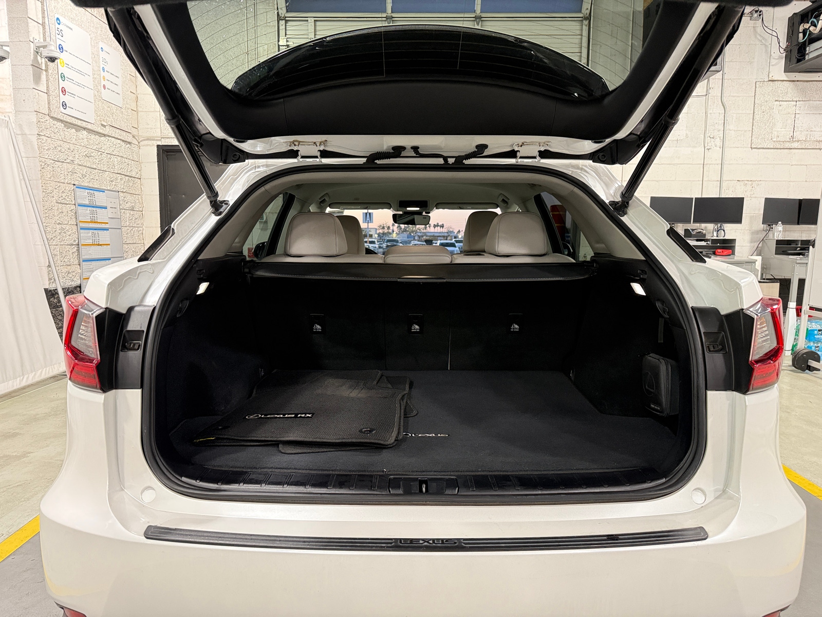 Thumbnail: 2022 Lexus RX - 6