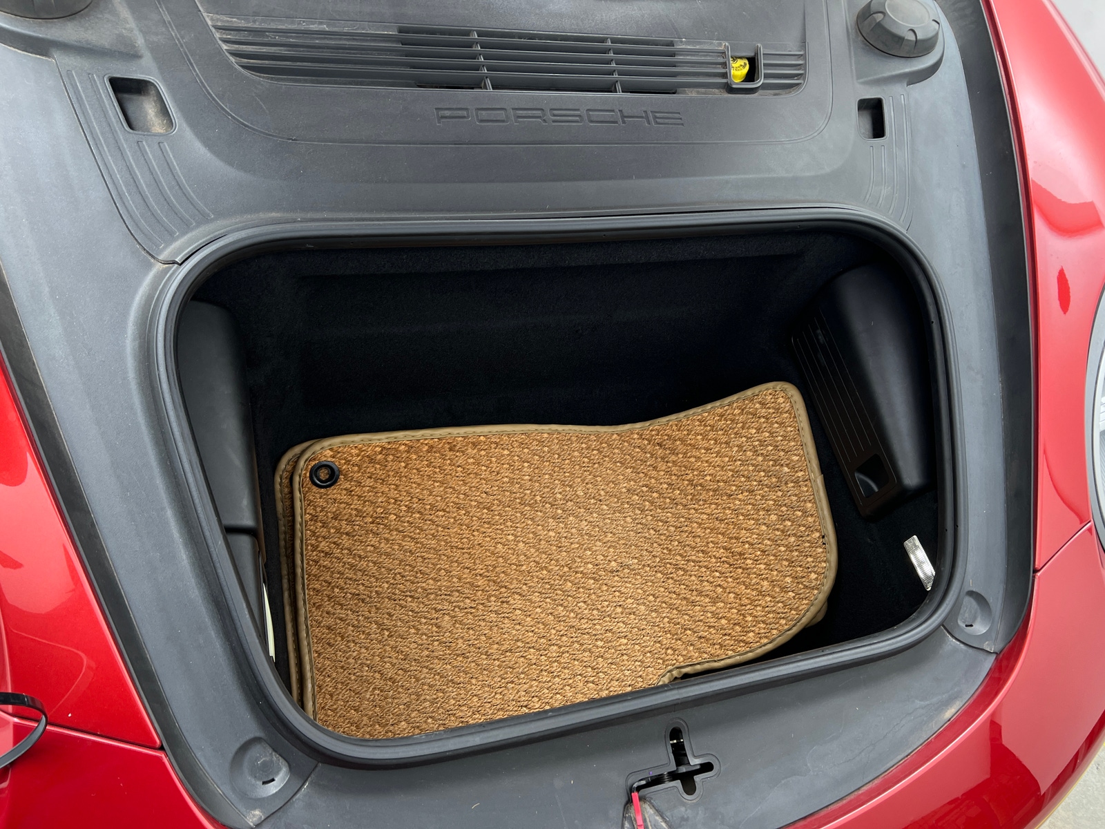 Thumbnail: 2014 Porsche 911 - 4