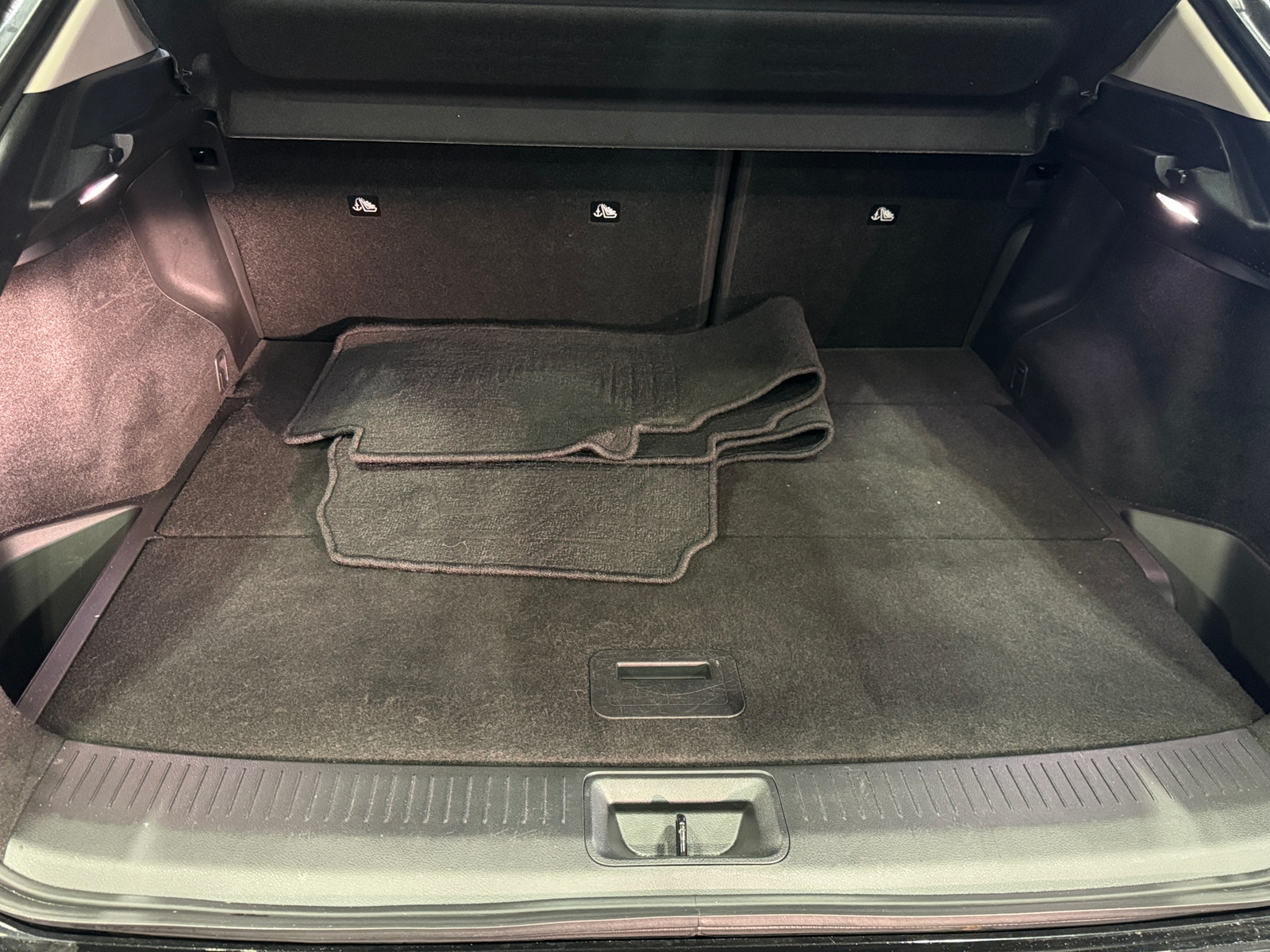 Thumbnail: 2023 Nissan Ariya - 6