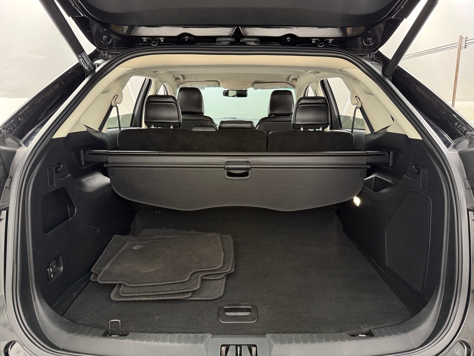 Thumbnail: 2021 Ford Edge - 6